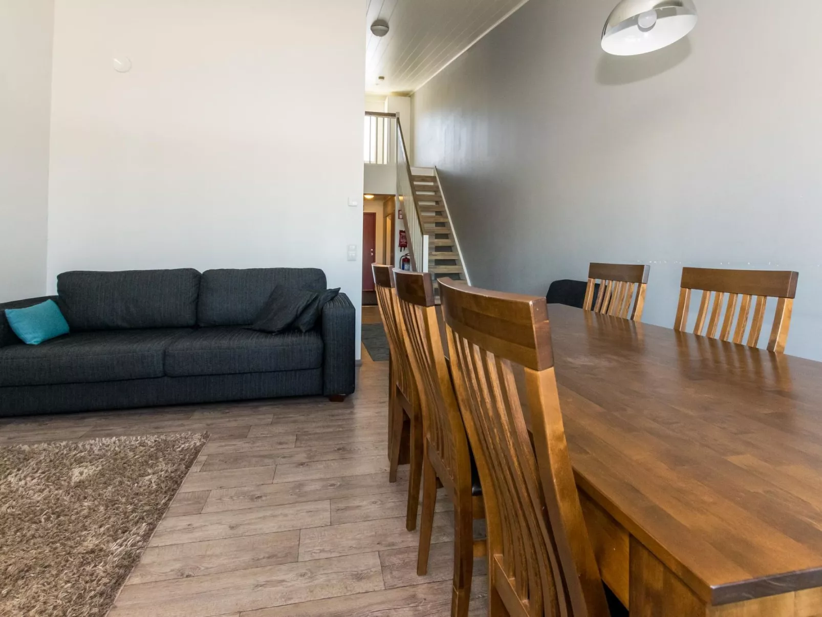 Skivillas 61 ukkohalla (b10)-Dedans