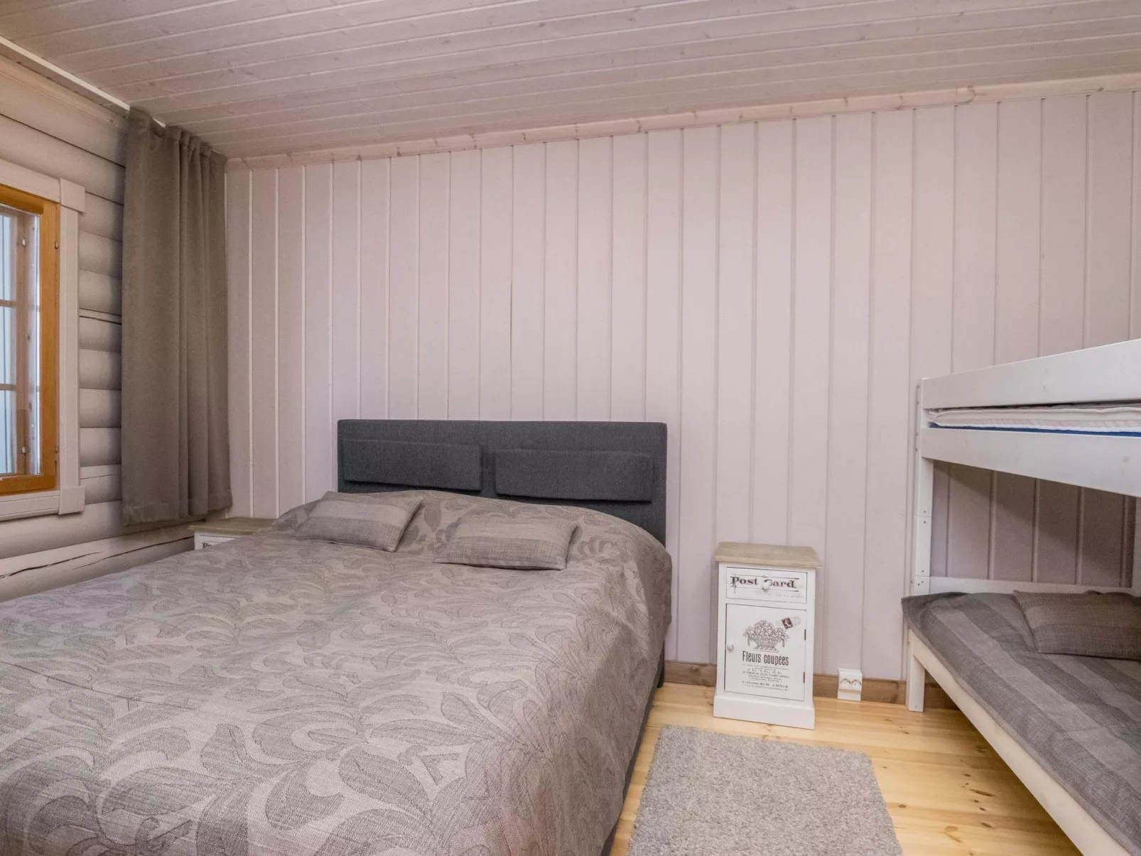 Karhunpesä b-Dedans