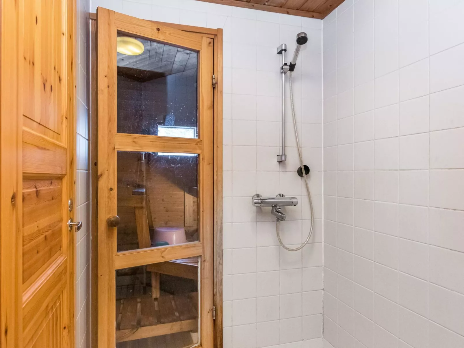 Lomapesä 10a-Dedans