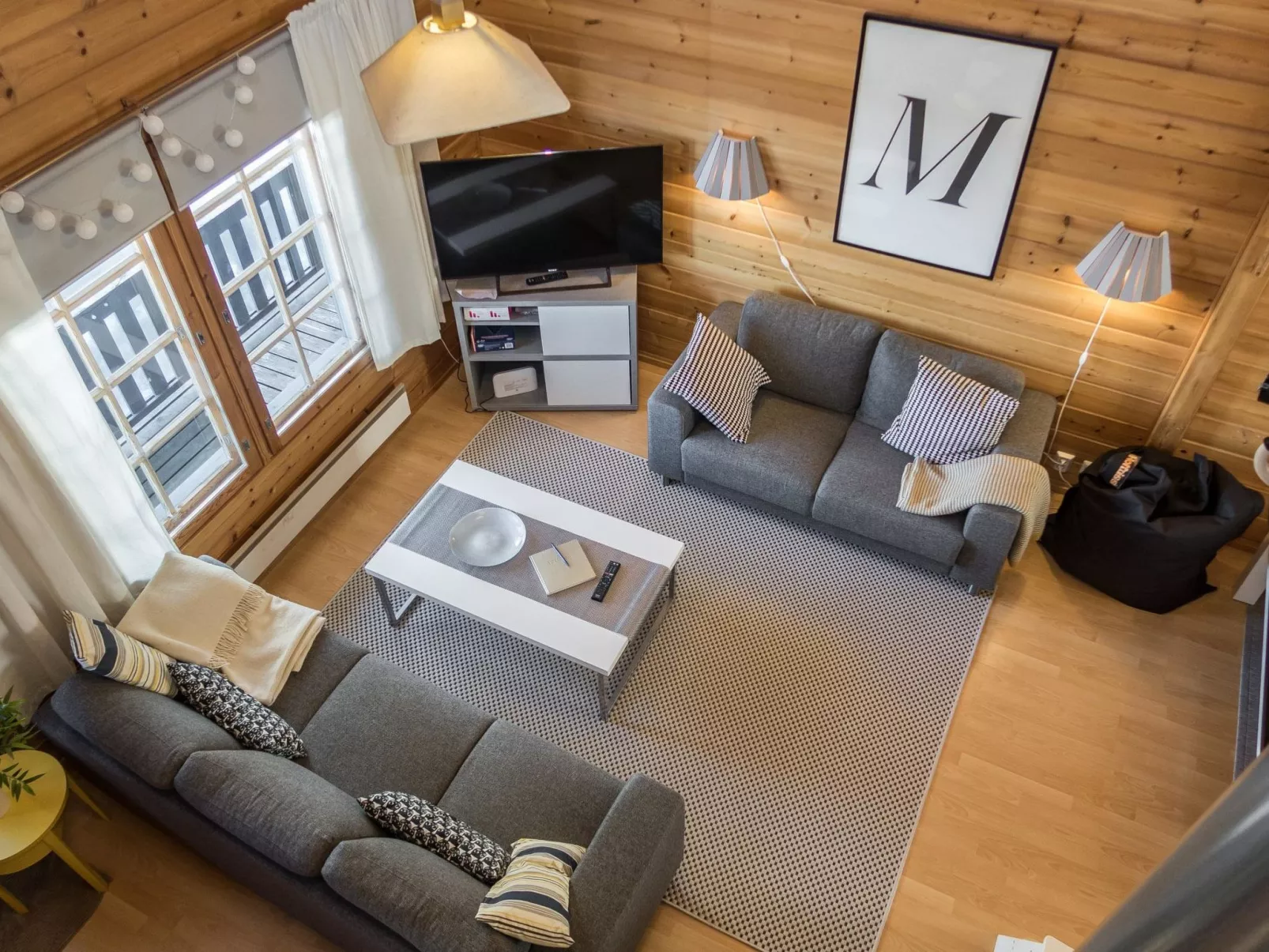 Rukan komia chalet-Drinnen