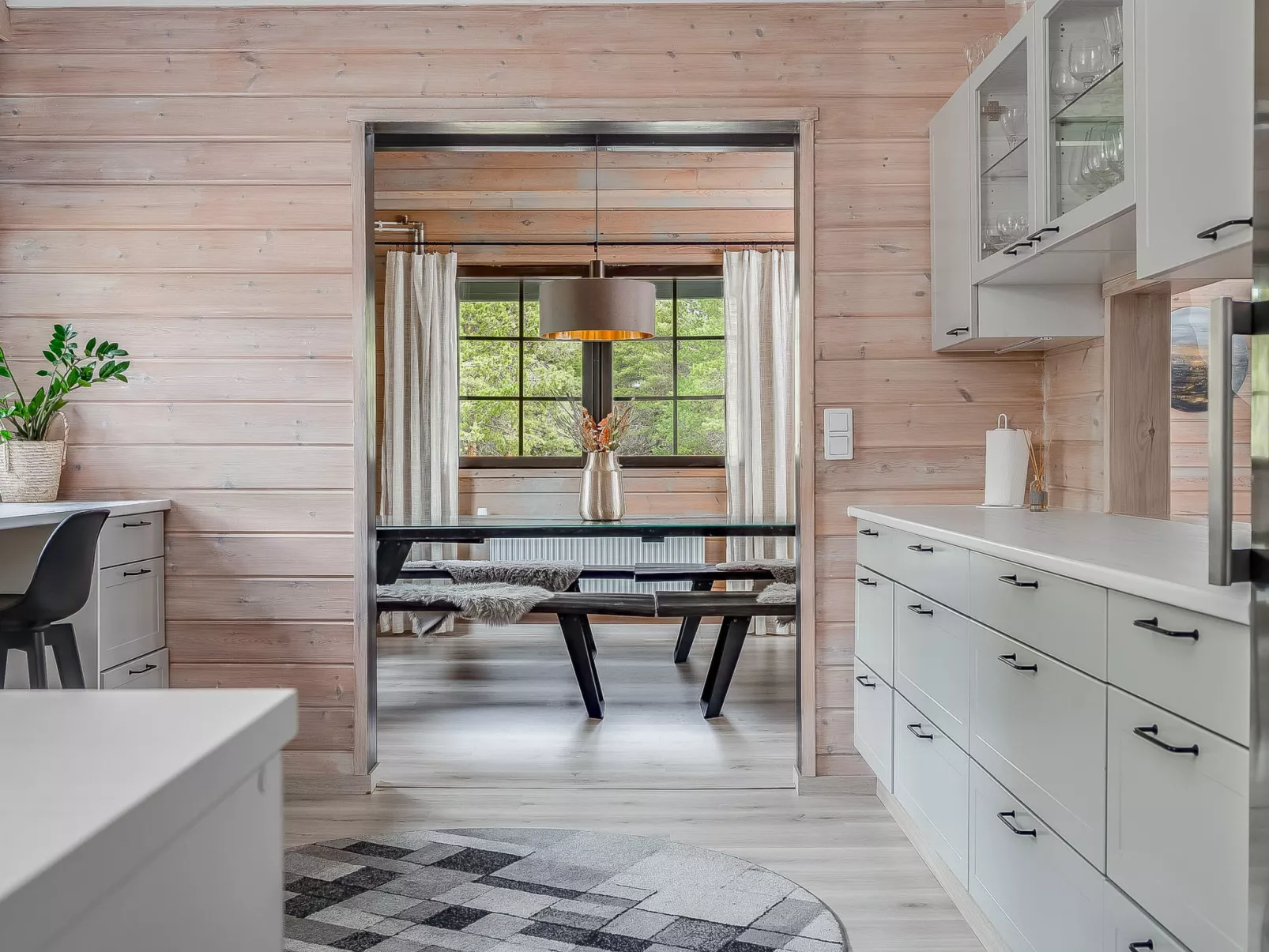 Villa kilkilö-Drinnen