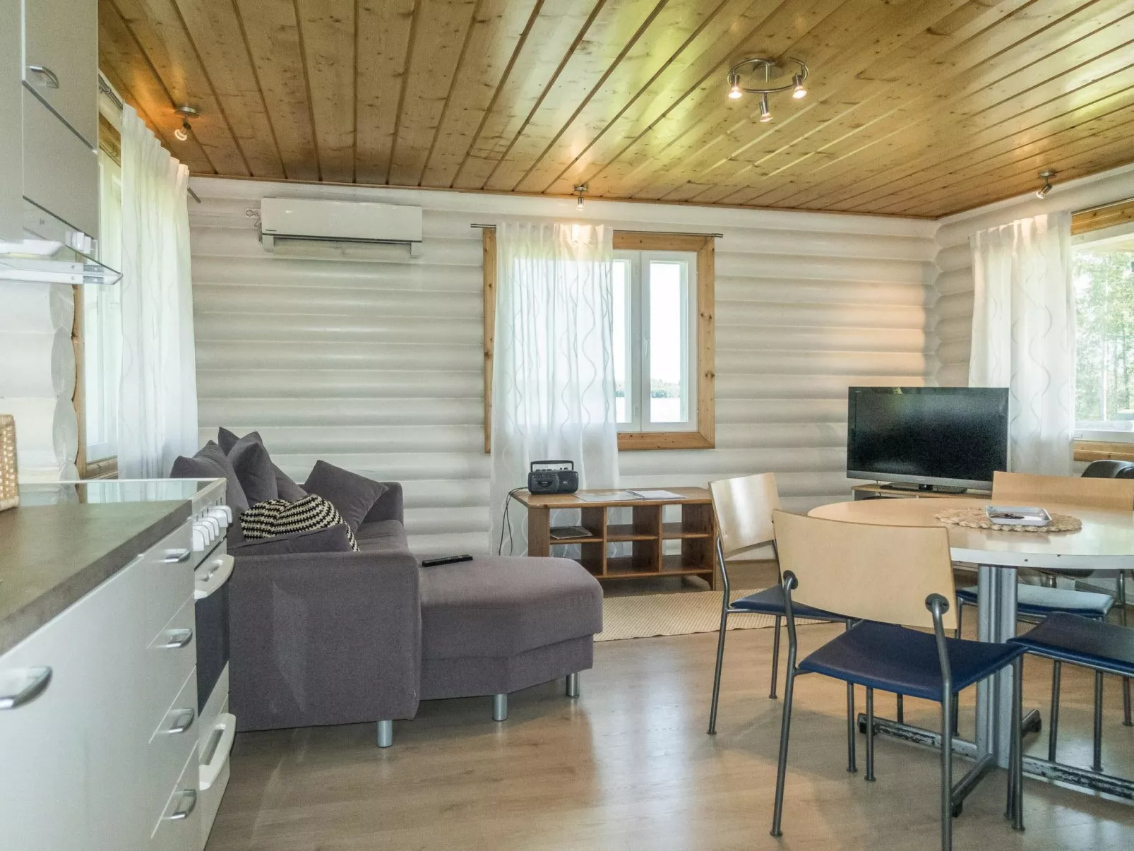 Aamunkoin rantatupa-Dedans