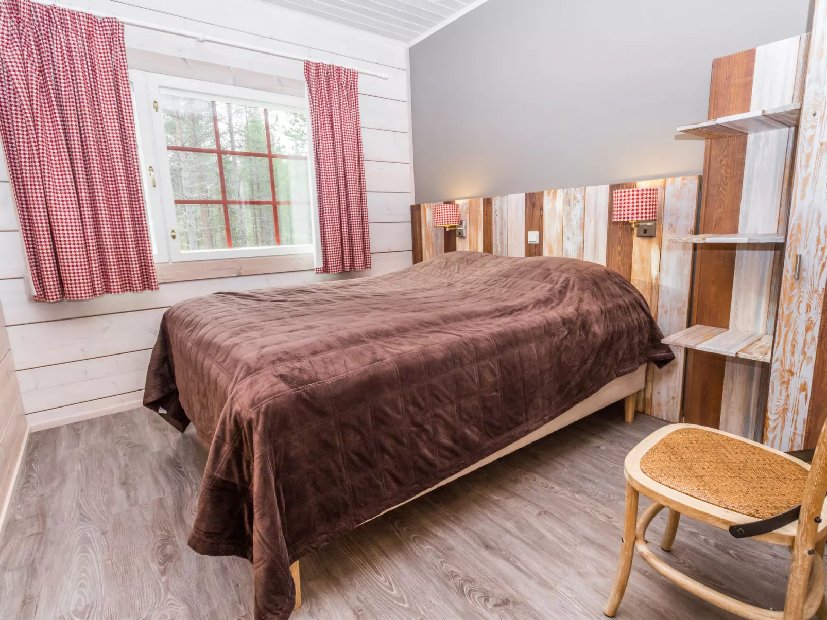 Sallan saaga-Drinnen