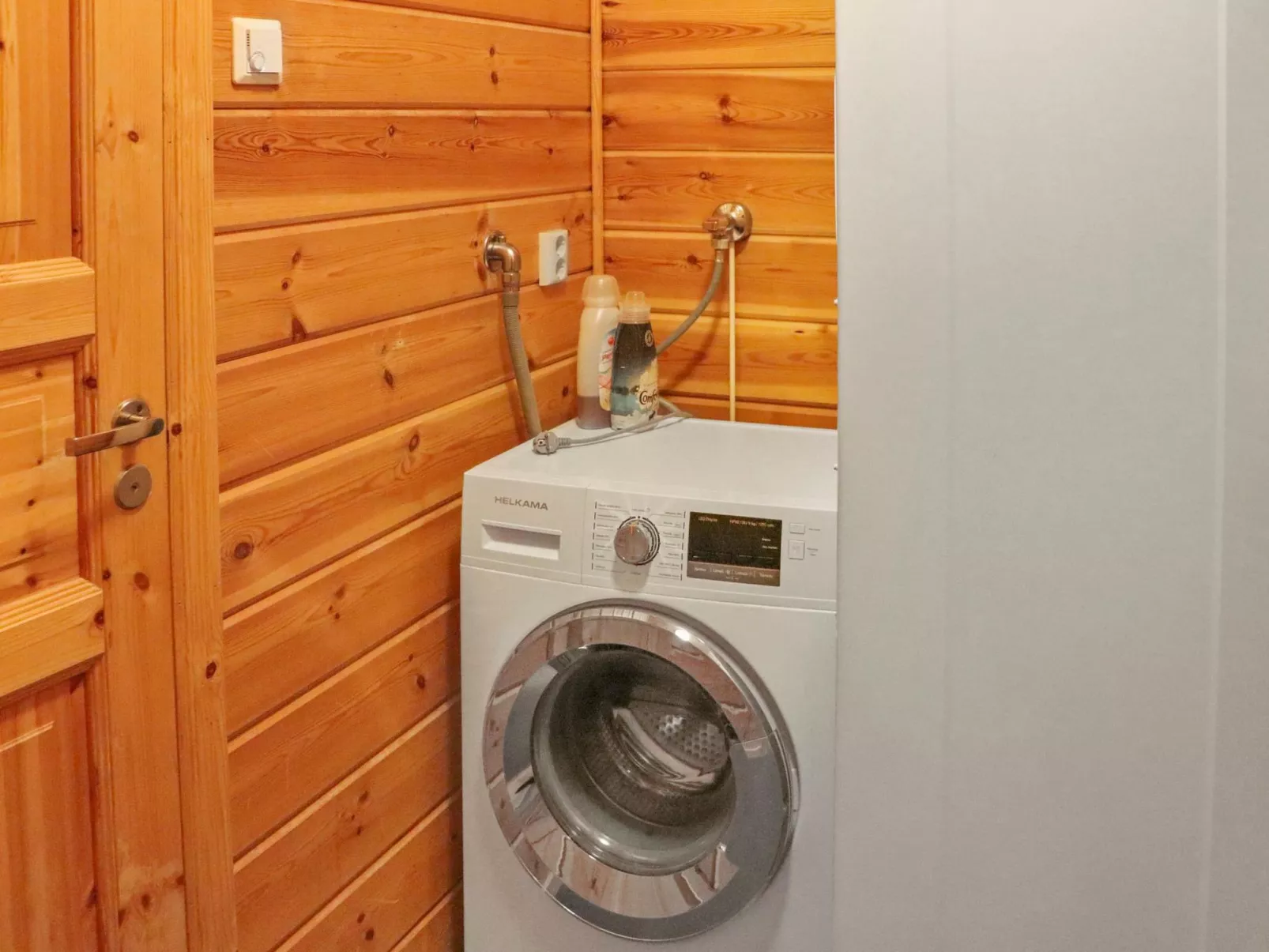 Paljakan pirtit a4-Drinnen