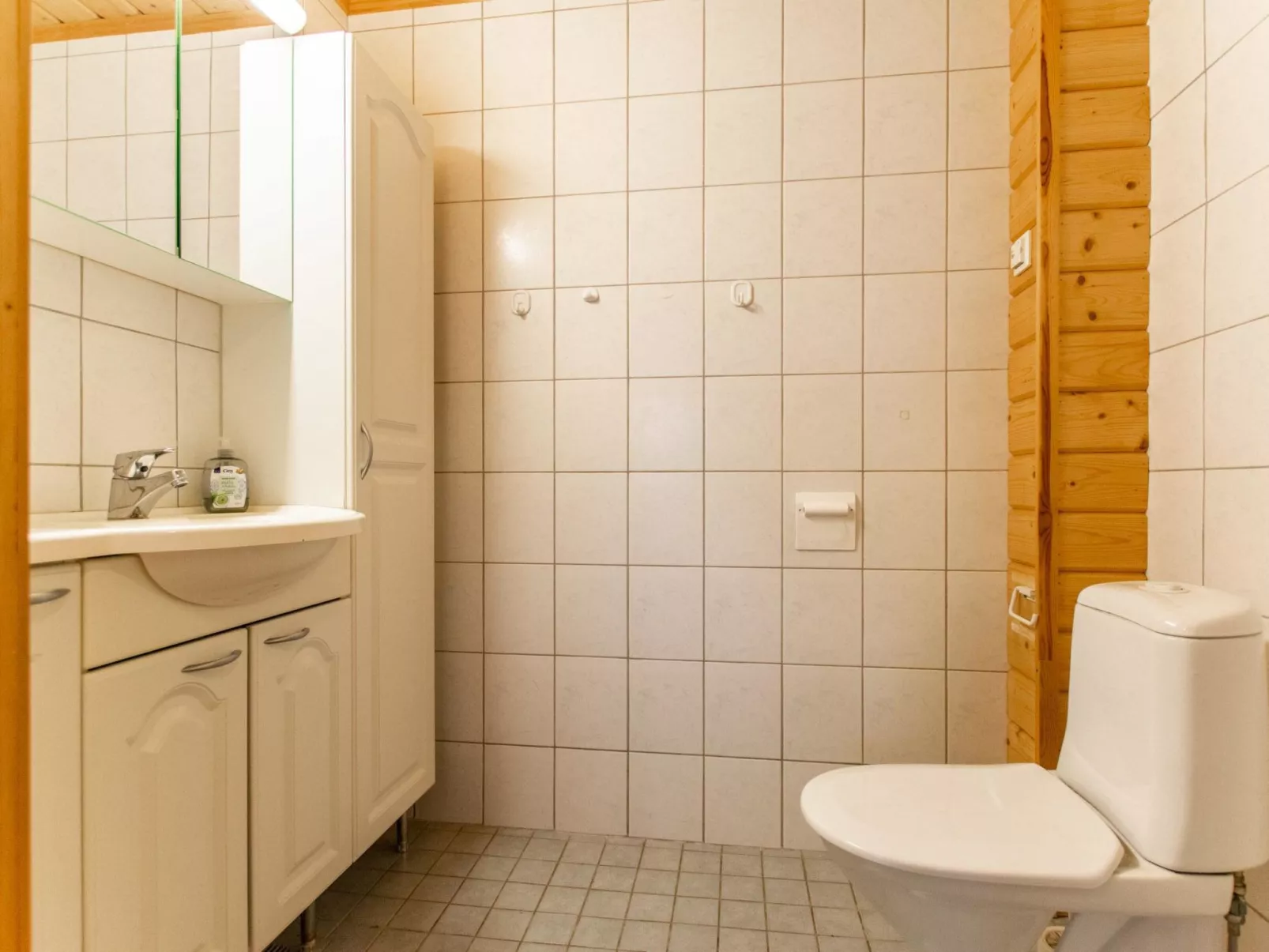 Villa ruutana-Dedans