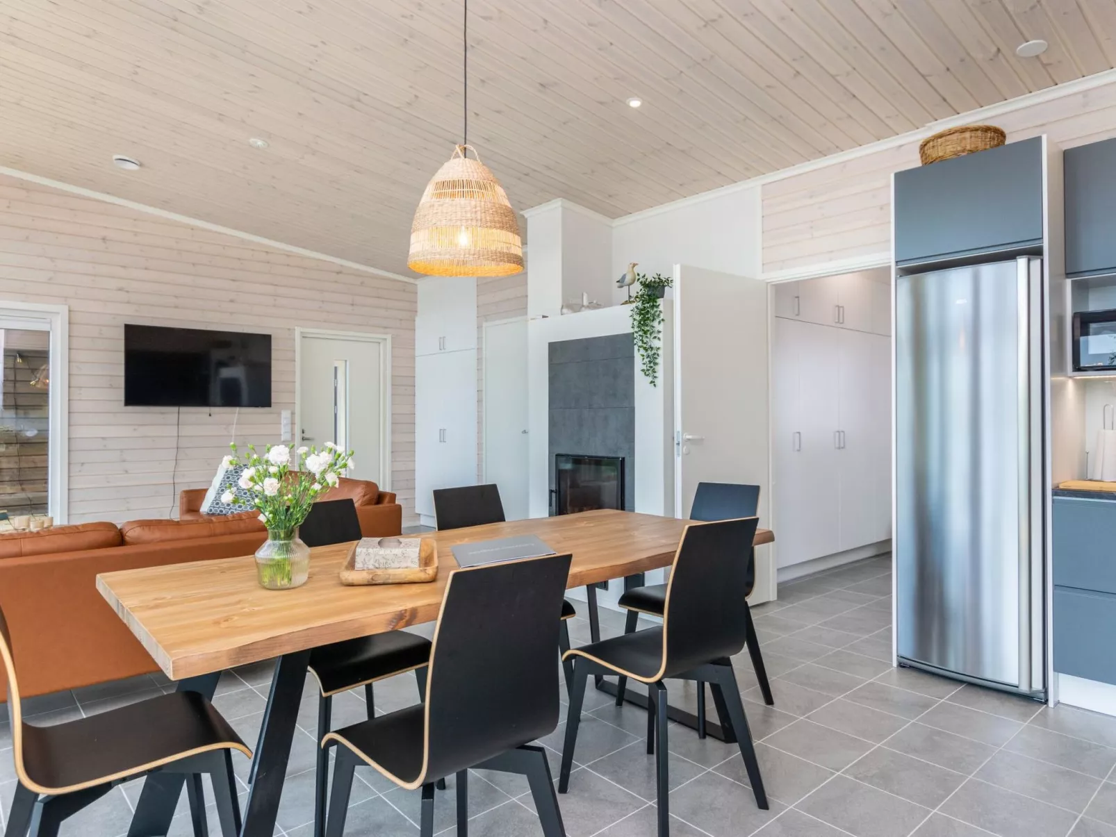 Hot pool cottage kesäranta-Dedans