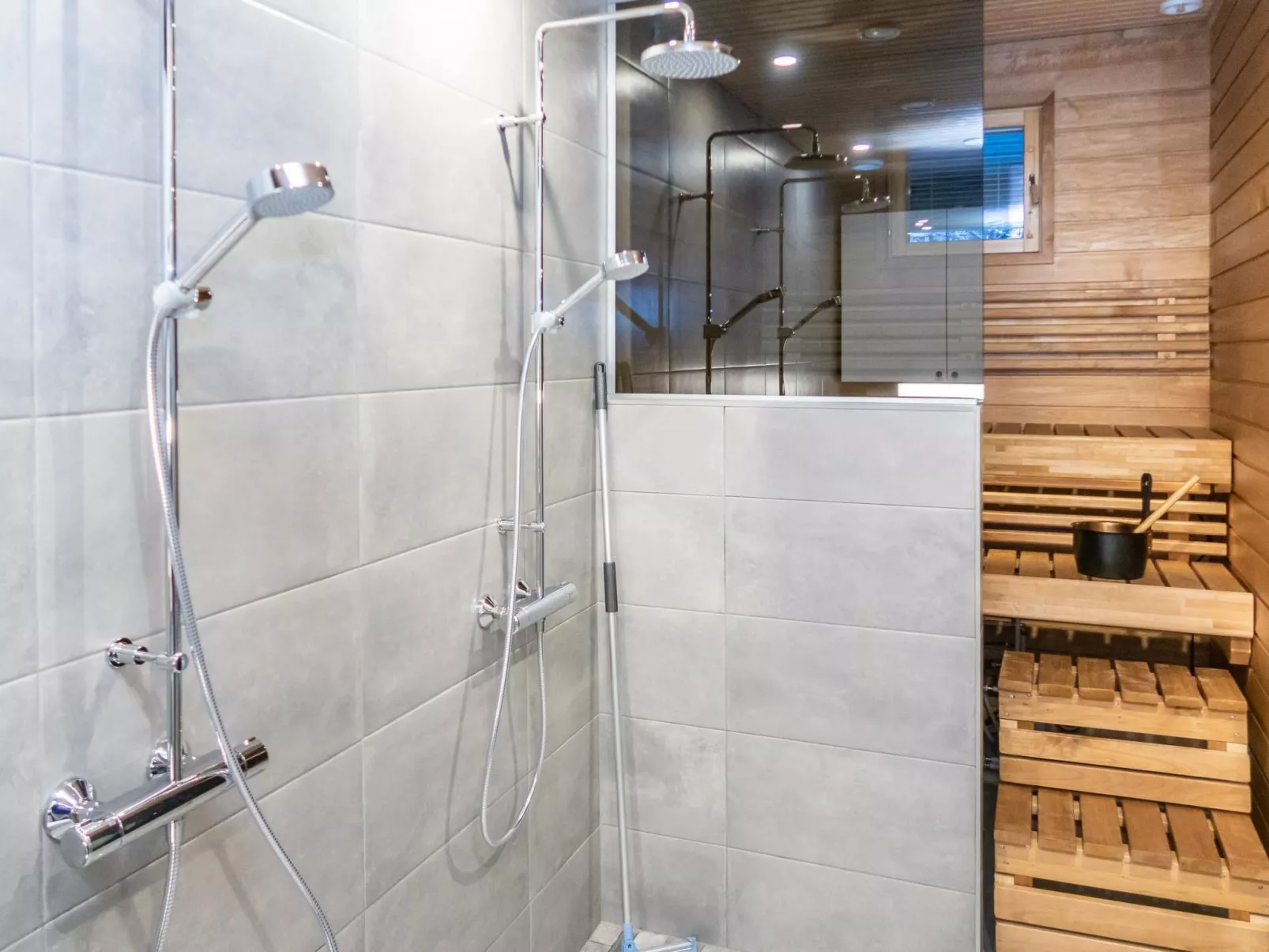 Saukonpesä b-Drinnen