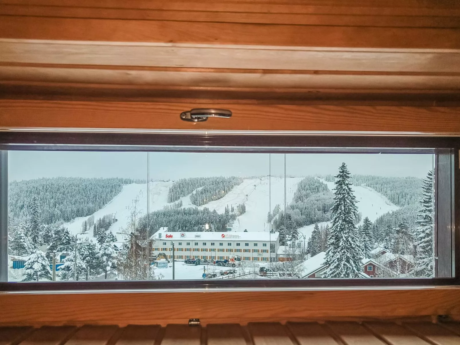 Tahko spa junior suite orange a 10-Drinnen