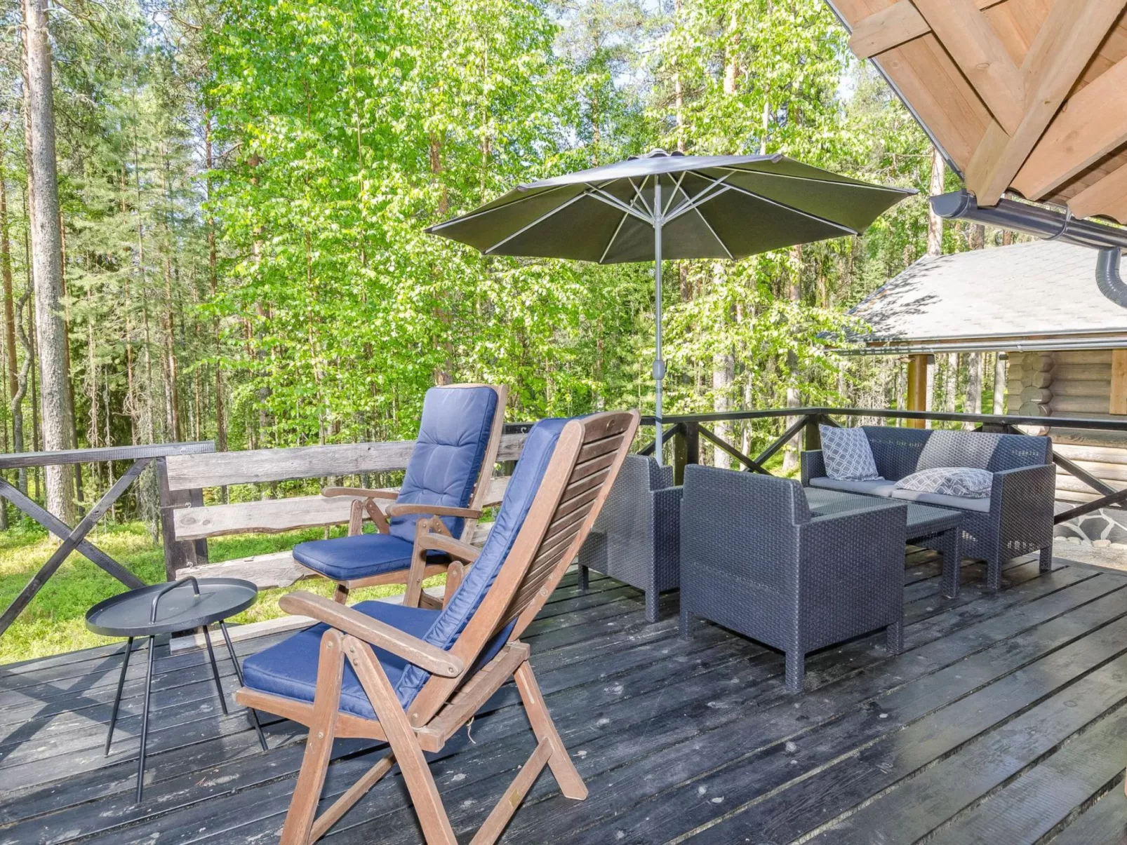 Pyöröpirtti-Inside