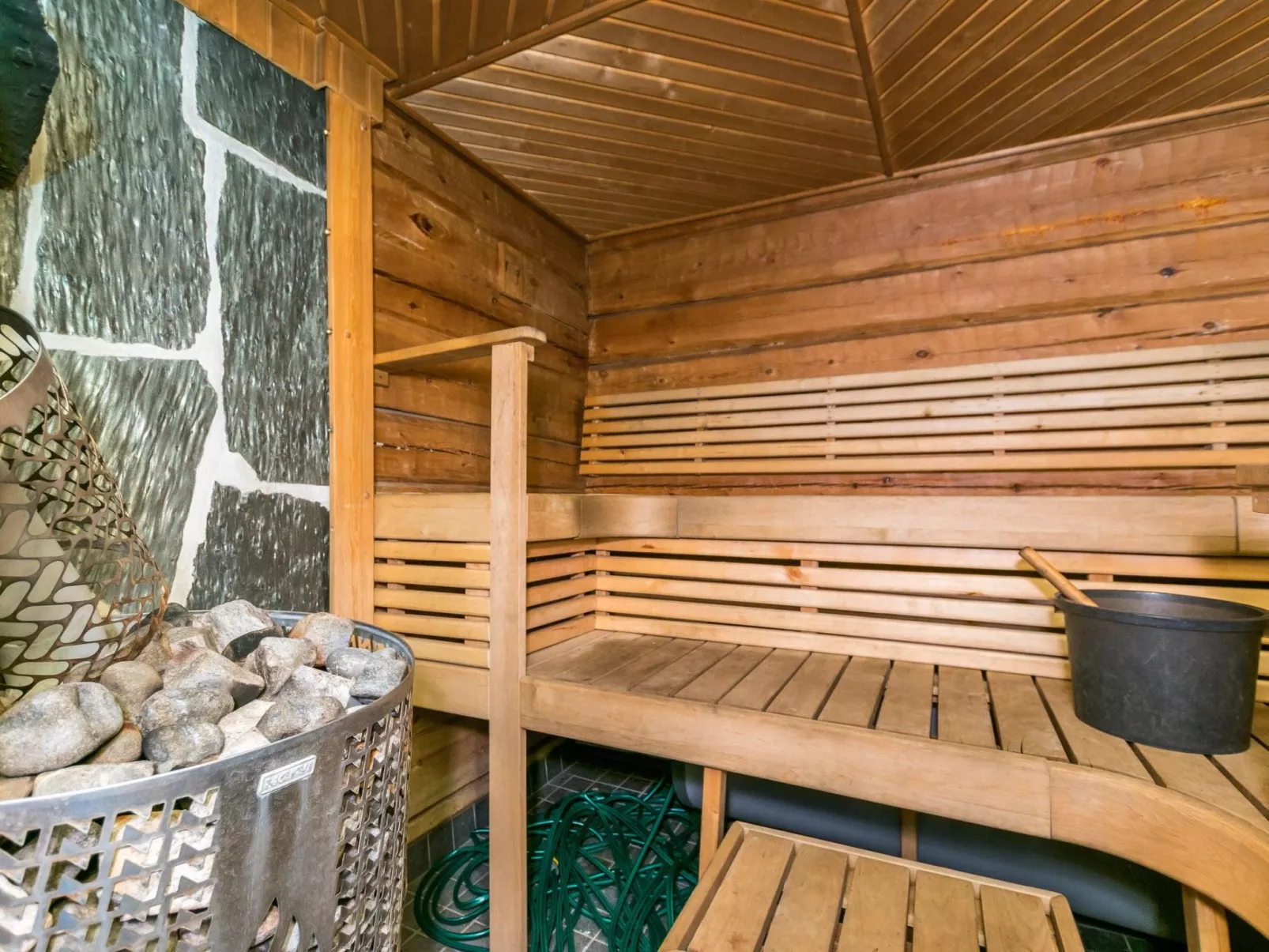 Villa kipinä-Drinnen