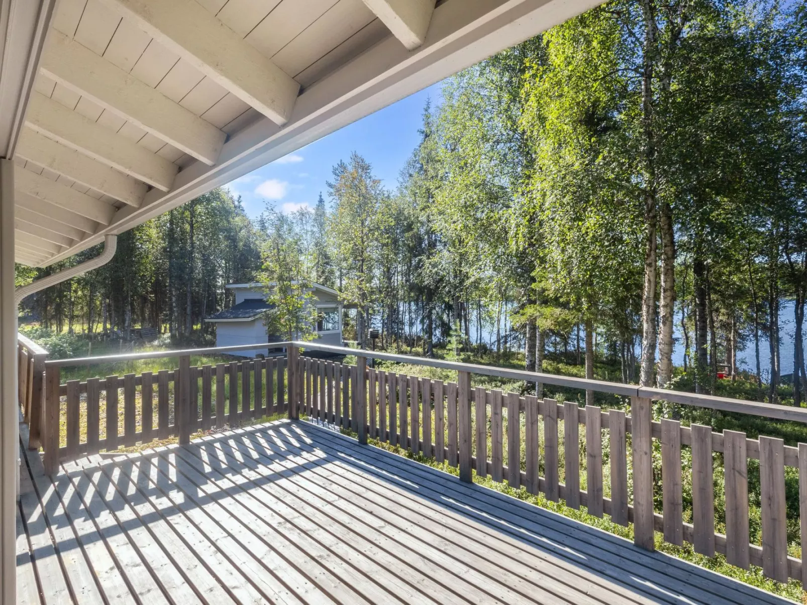 Pohjaslahdentie 17 b-Dedans