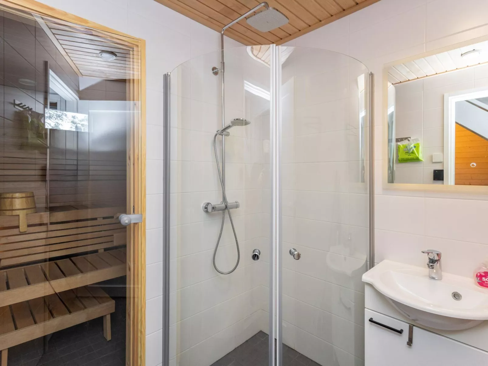 Velhotar 1 a 1-Inside