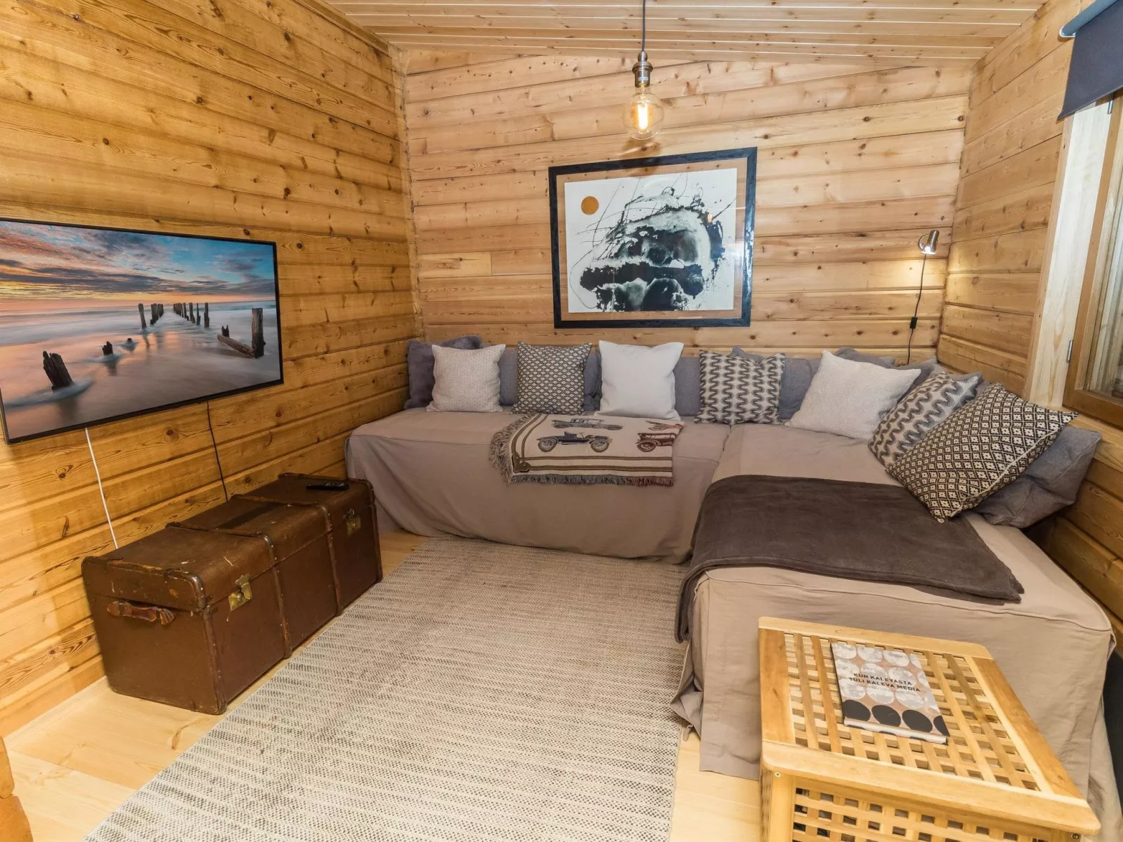 Kelokaltiokylän maja 22-Dedans