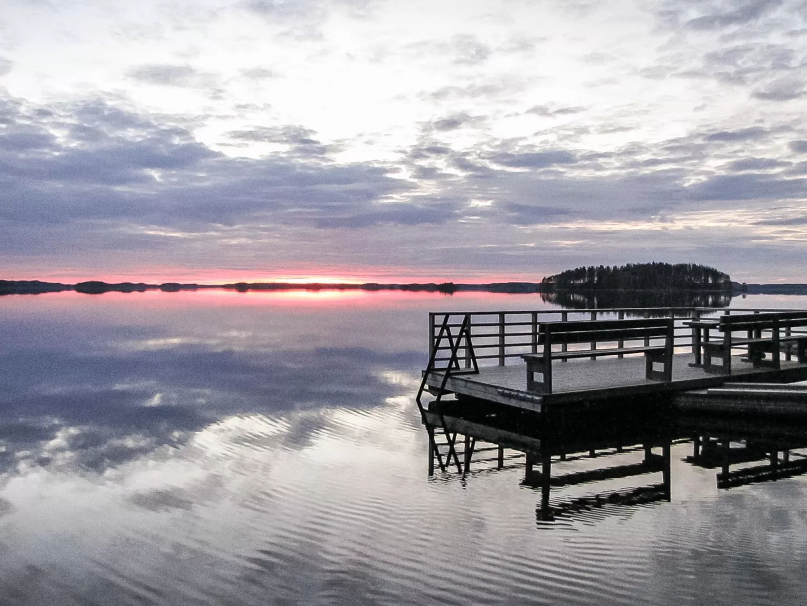Auringonlasku-Drinnen