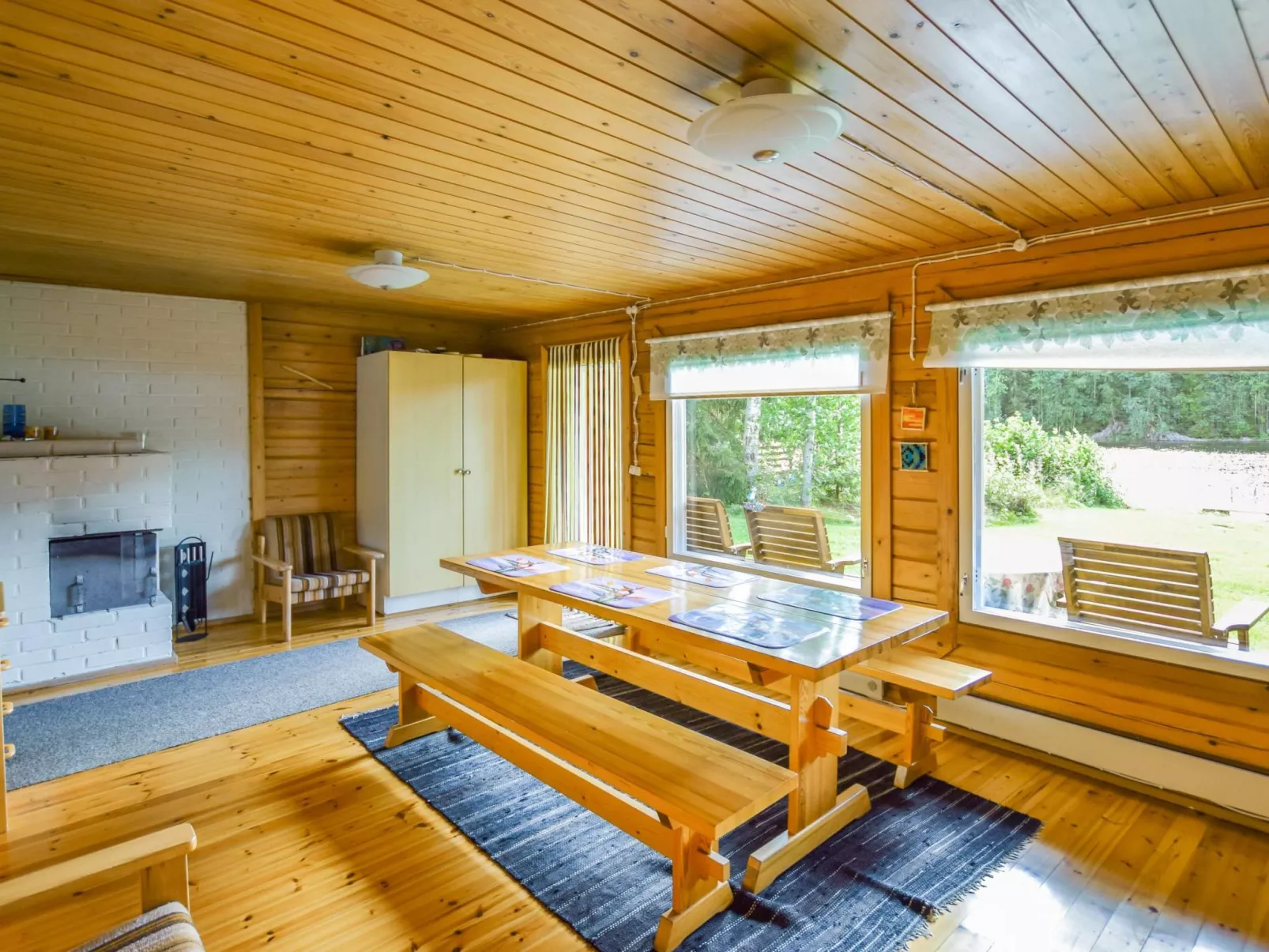 Sieralahden lomakylä, mökki 1-Dedans