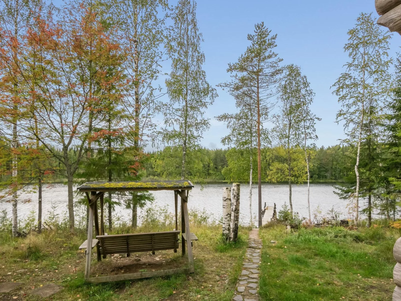 Pikku harrila-Dedans