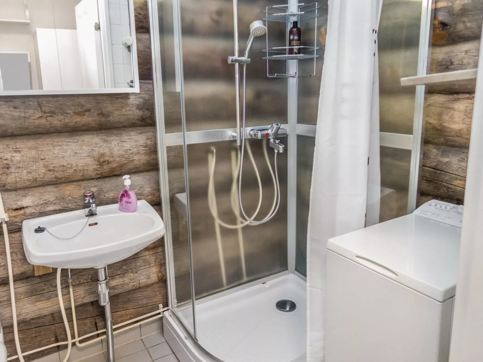 Revonaapa b13-Drinnen