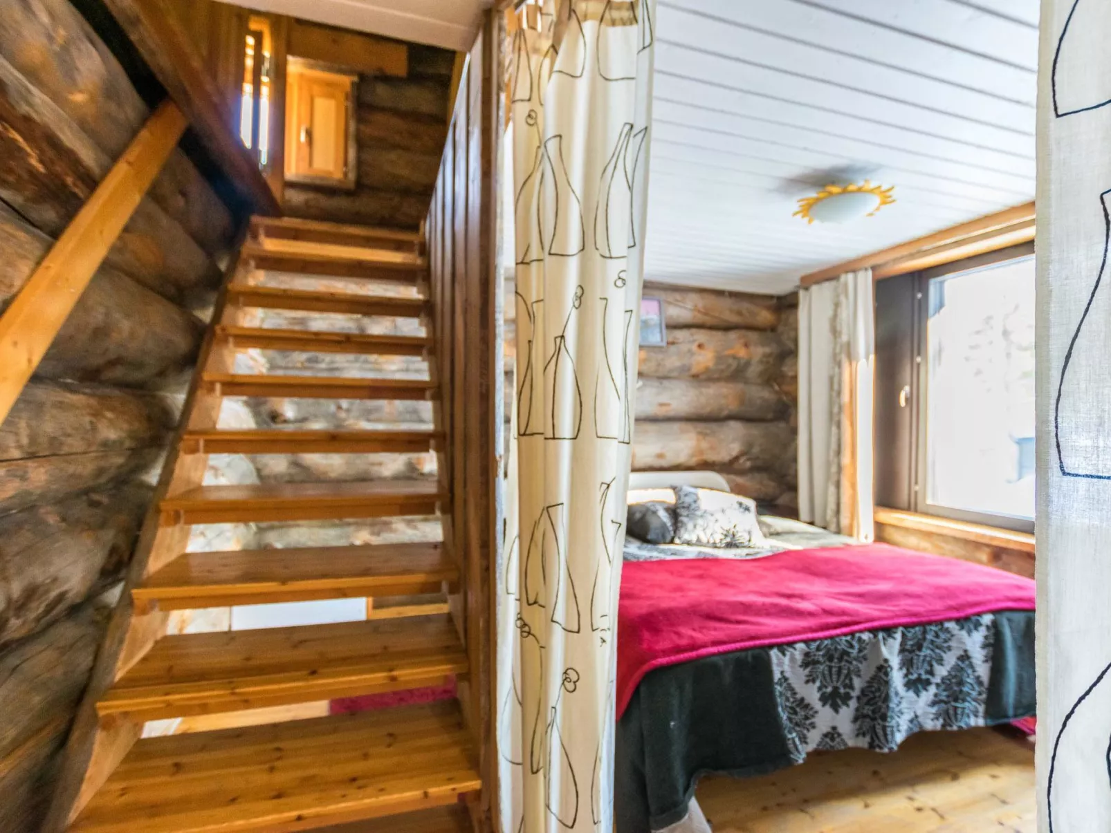 Mustalampi 2 kurkiaura-Dedans