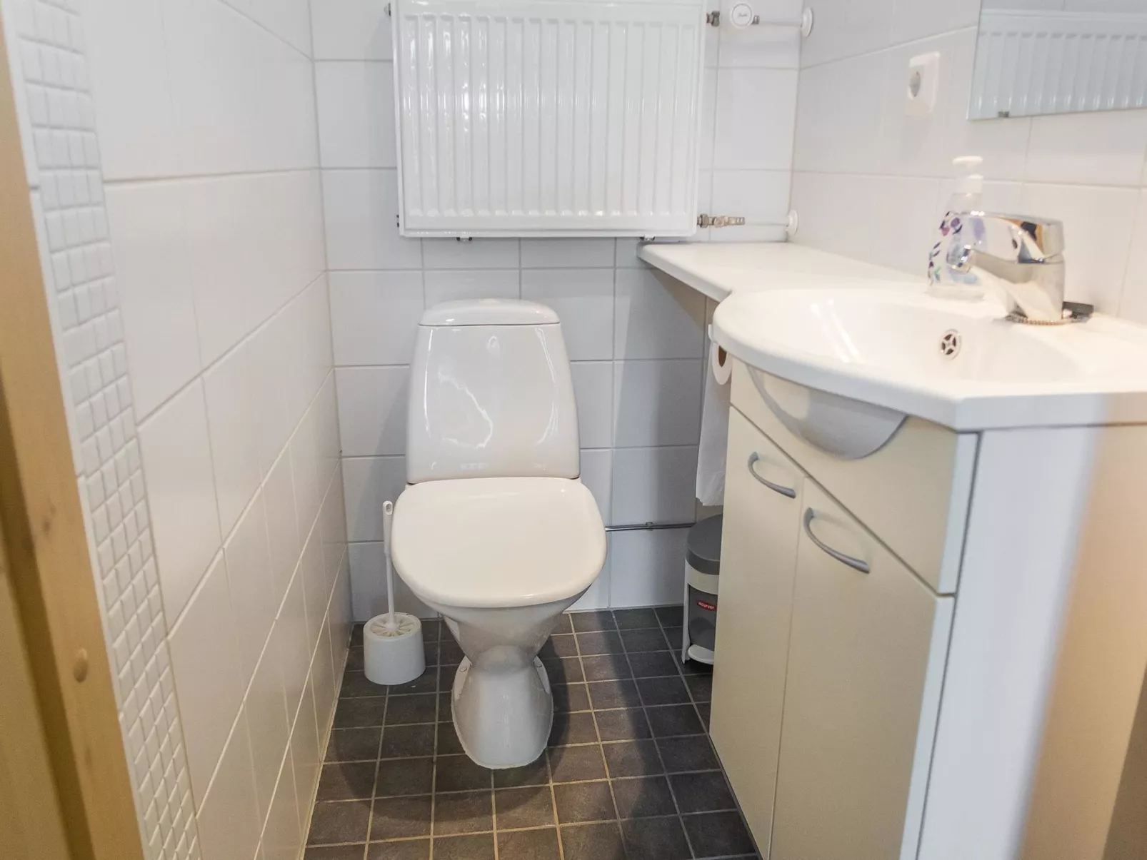 Länsirinne b5-Drinnen