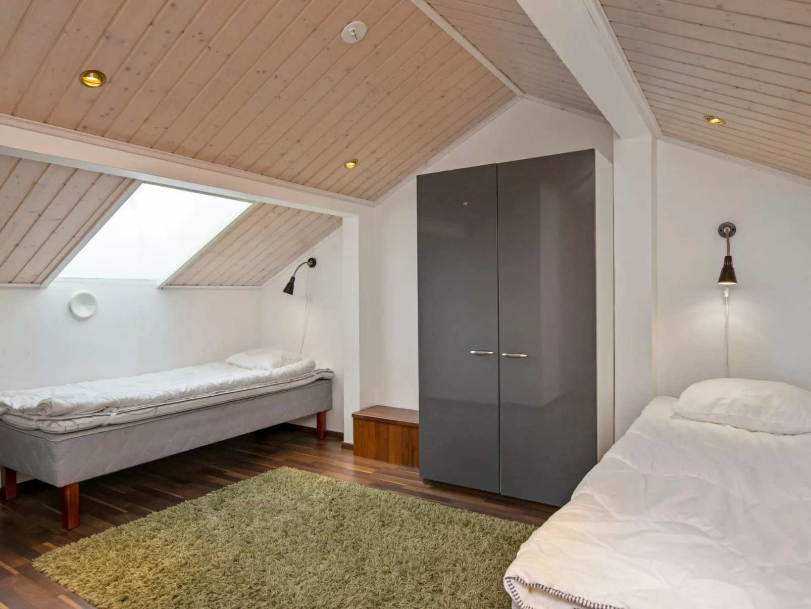 4 seasons hymy b-Dedans