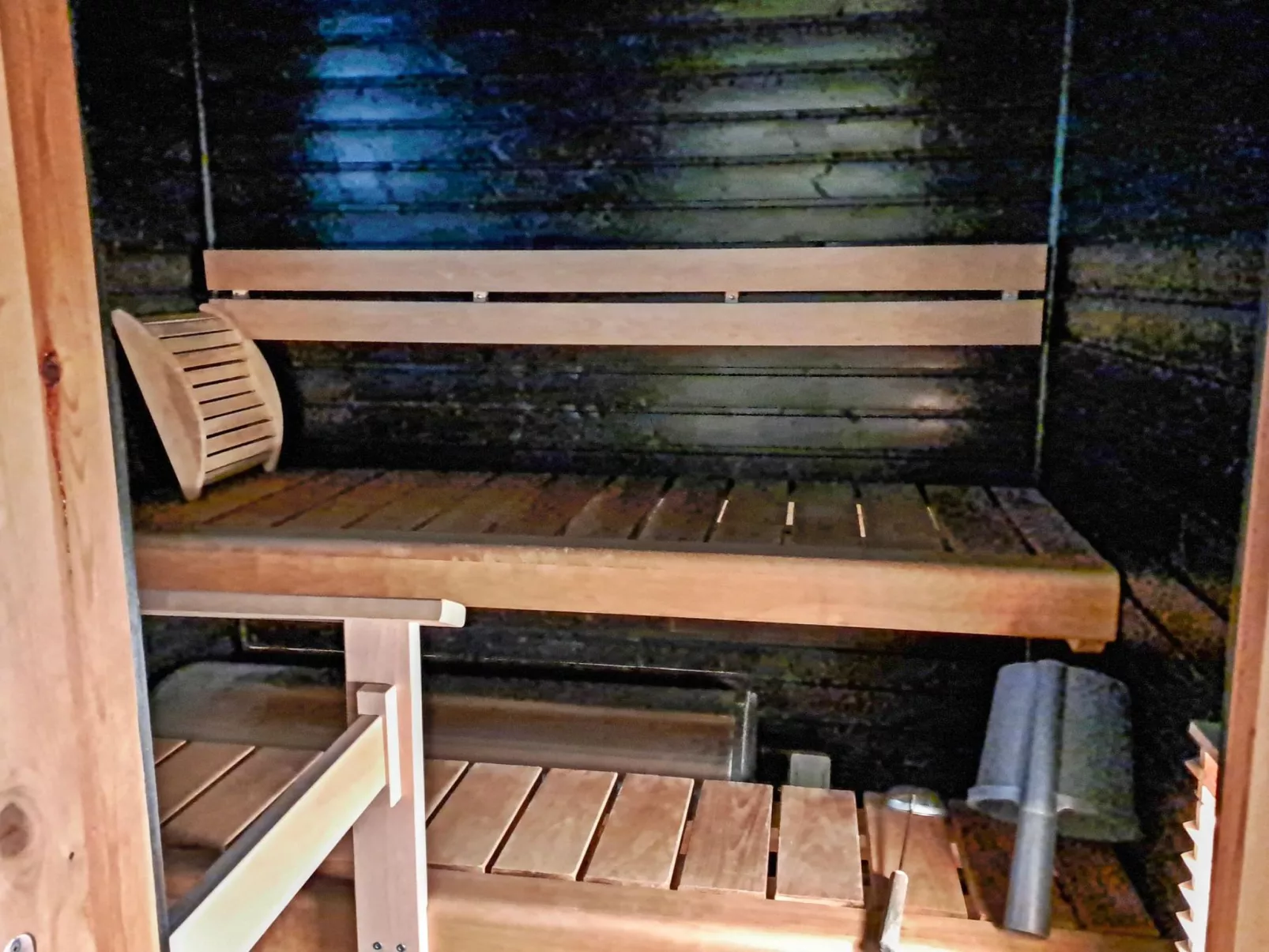 Lomakatti 6 a-Dedans