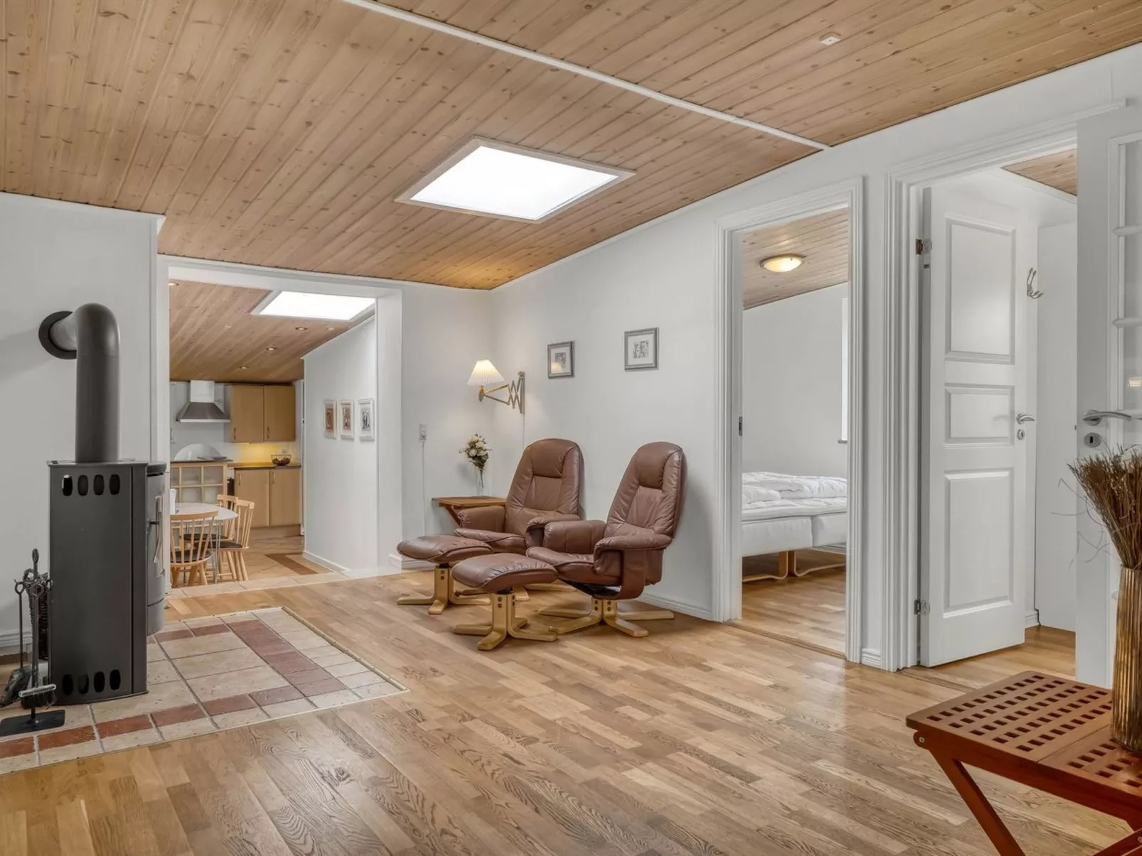 "Aku" - 700m from the sea-Dedans