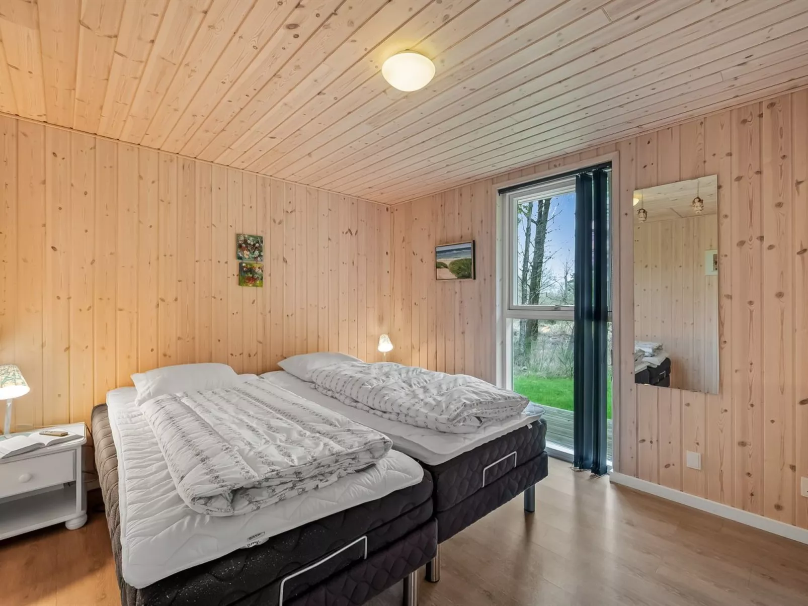 "Teija" - 600m to the fjord-Inside