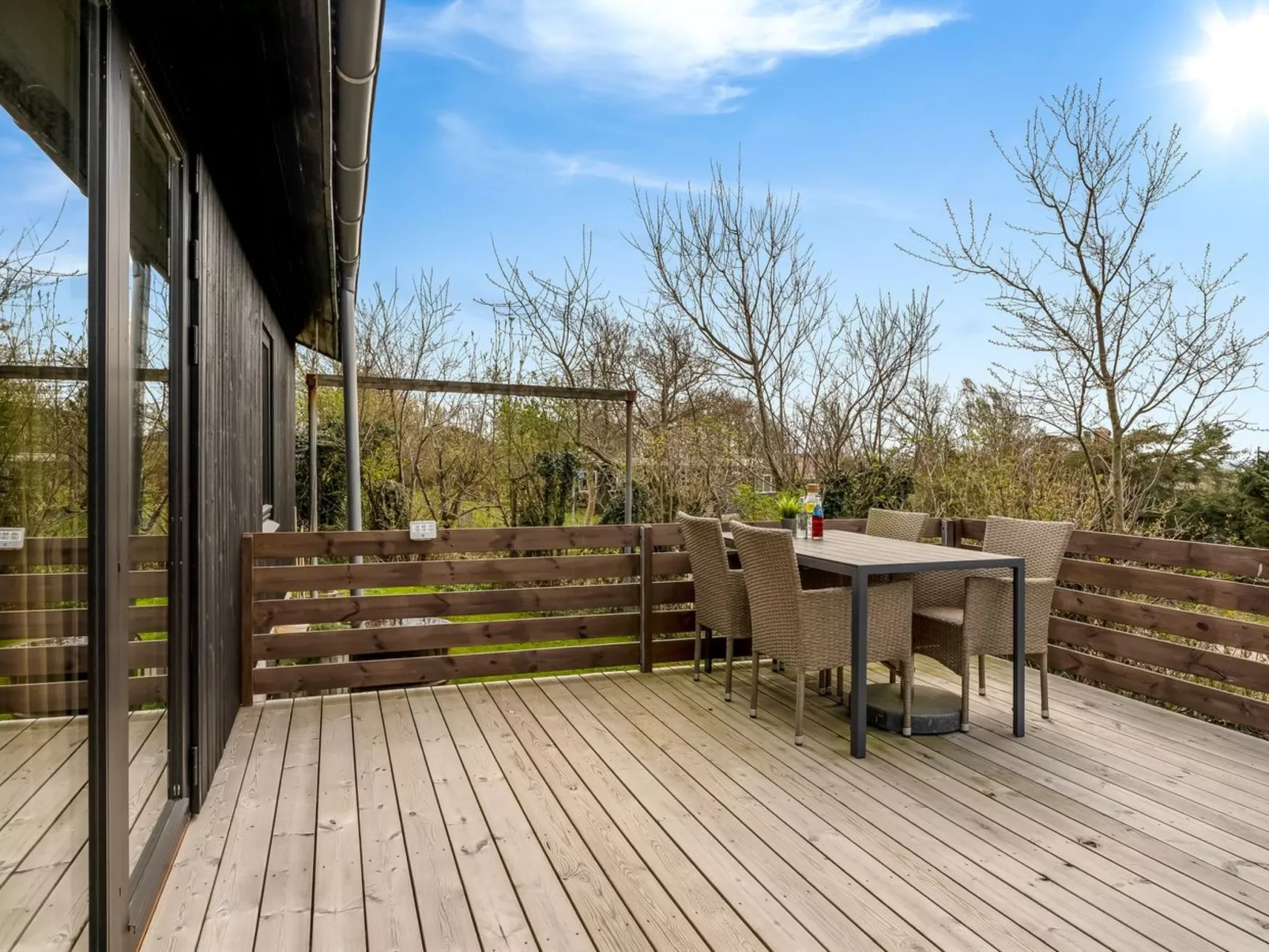 "Lenya" - 300m to the fjord-Outside