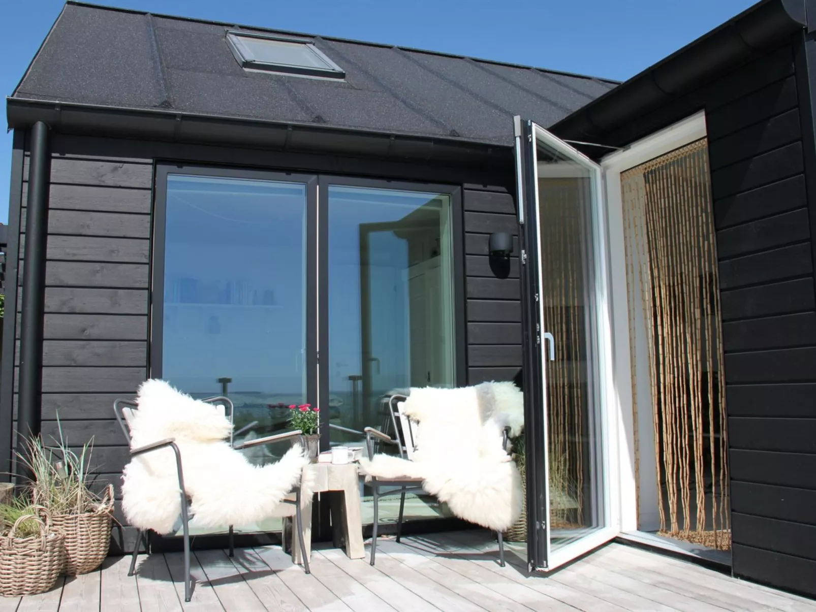 "Valia" - 20m from the sea-Outside