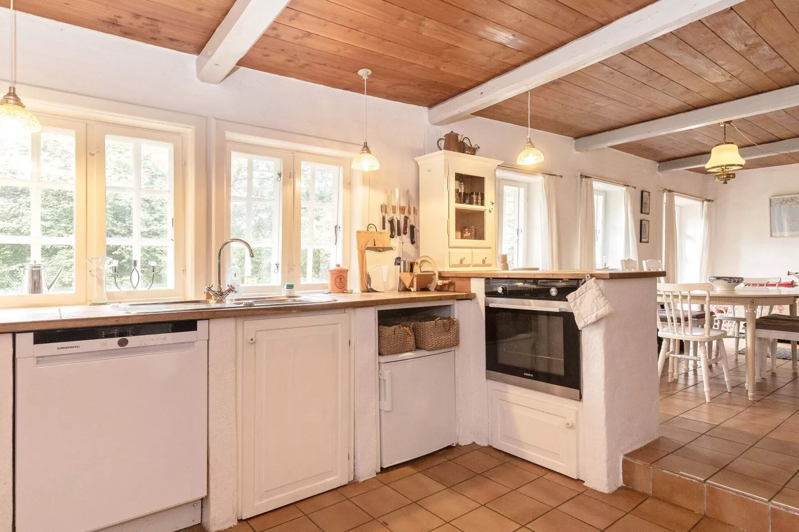 Family cottage for eight guests - Indoor