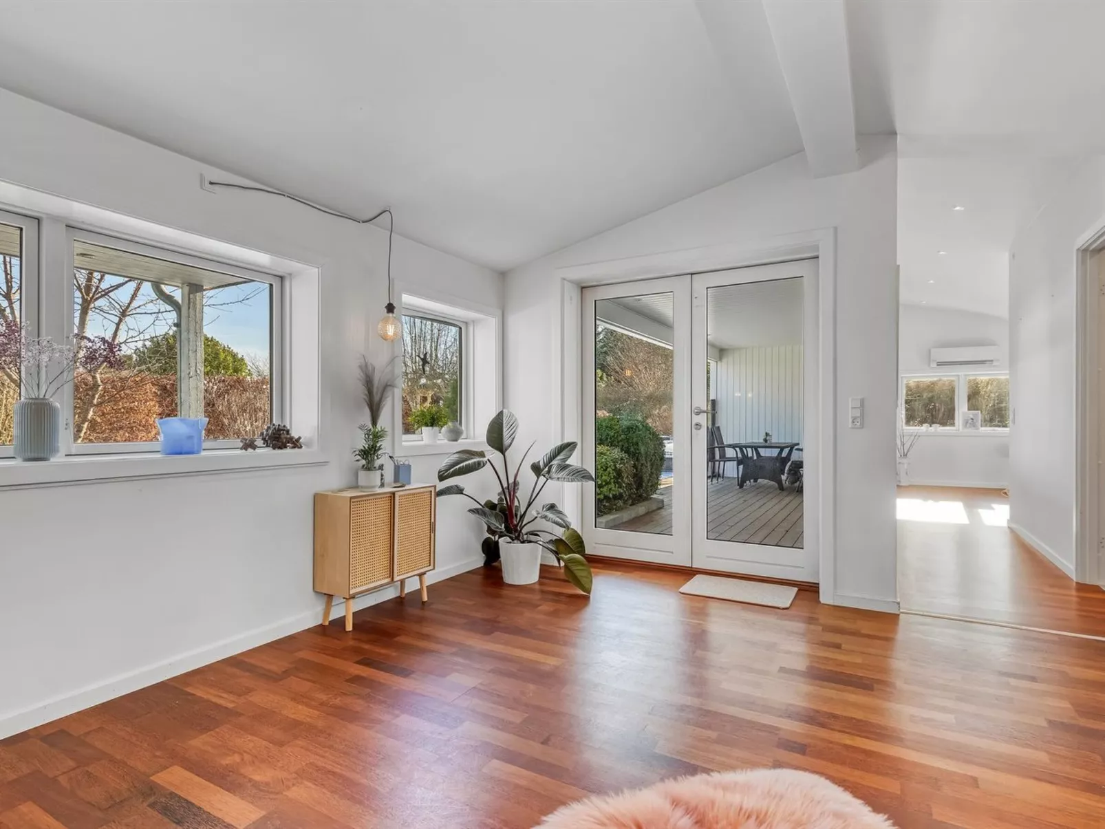 "Etly" - 900m from the sea-Dedans