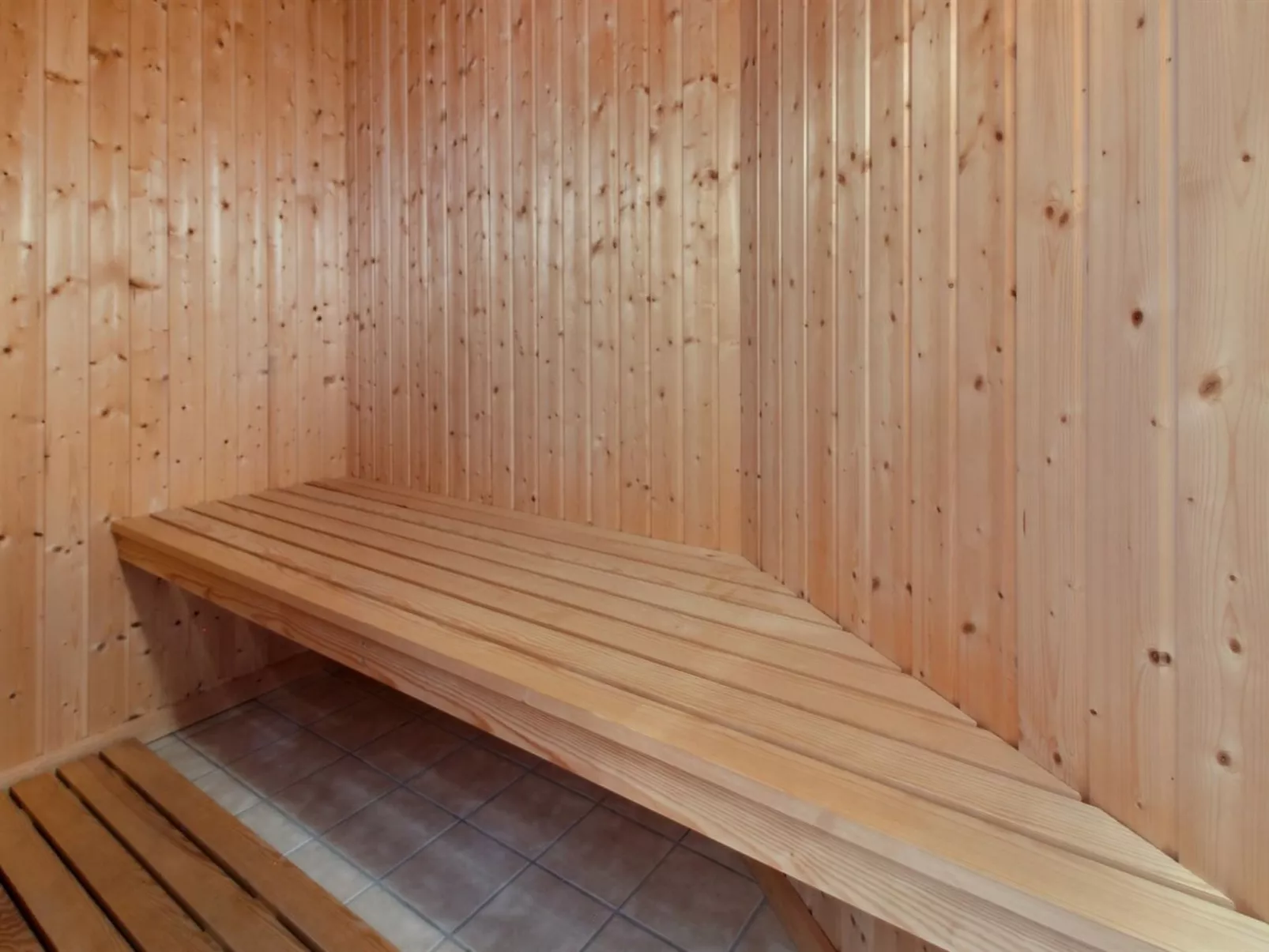 "Kiowa" - 4km from the sea-Drinnen