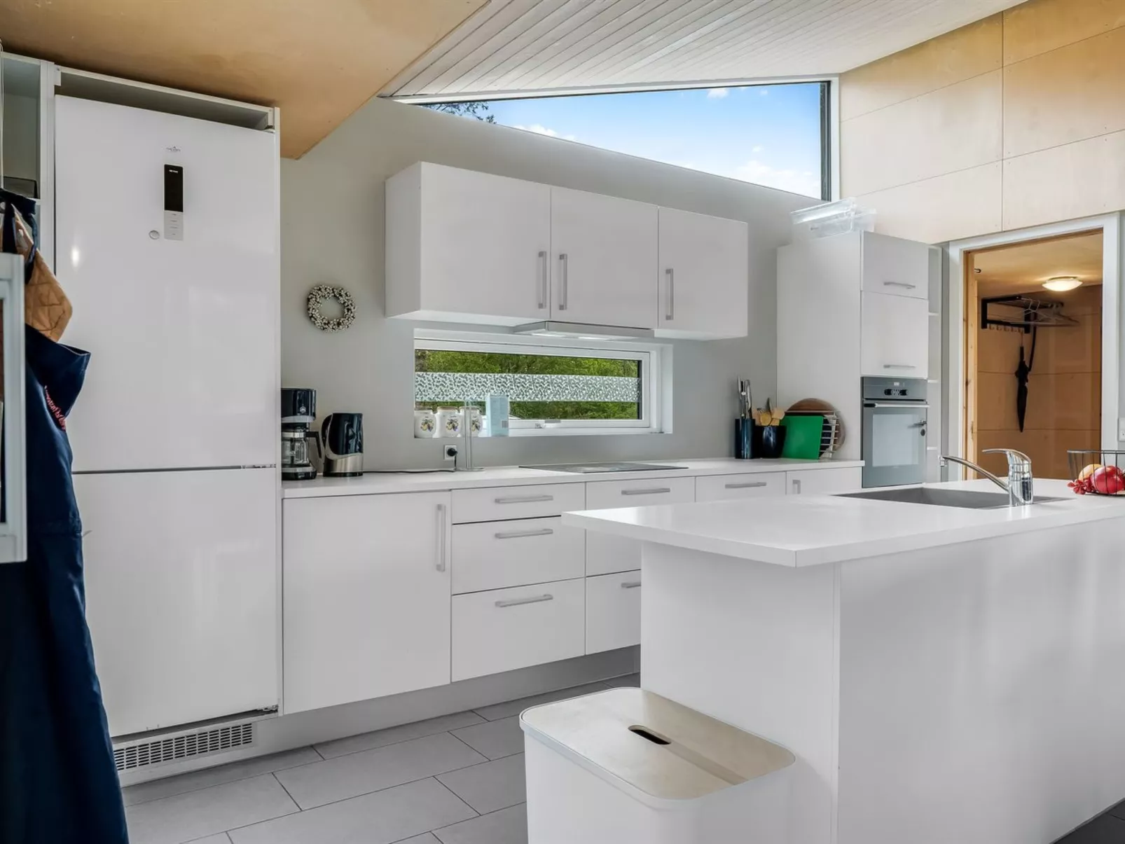 "Ginne" - 1km to the fjord-Inside