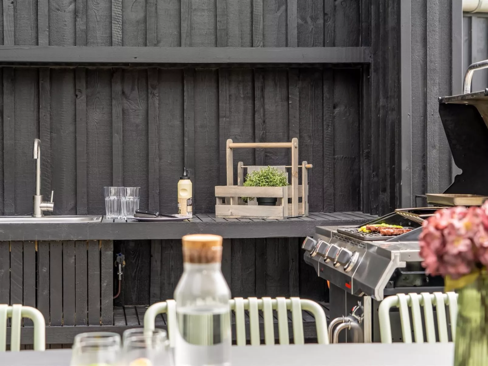 "Tessa" - 500m from the sea-Draußen