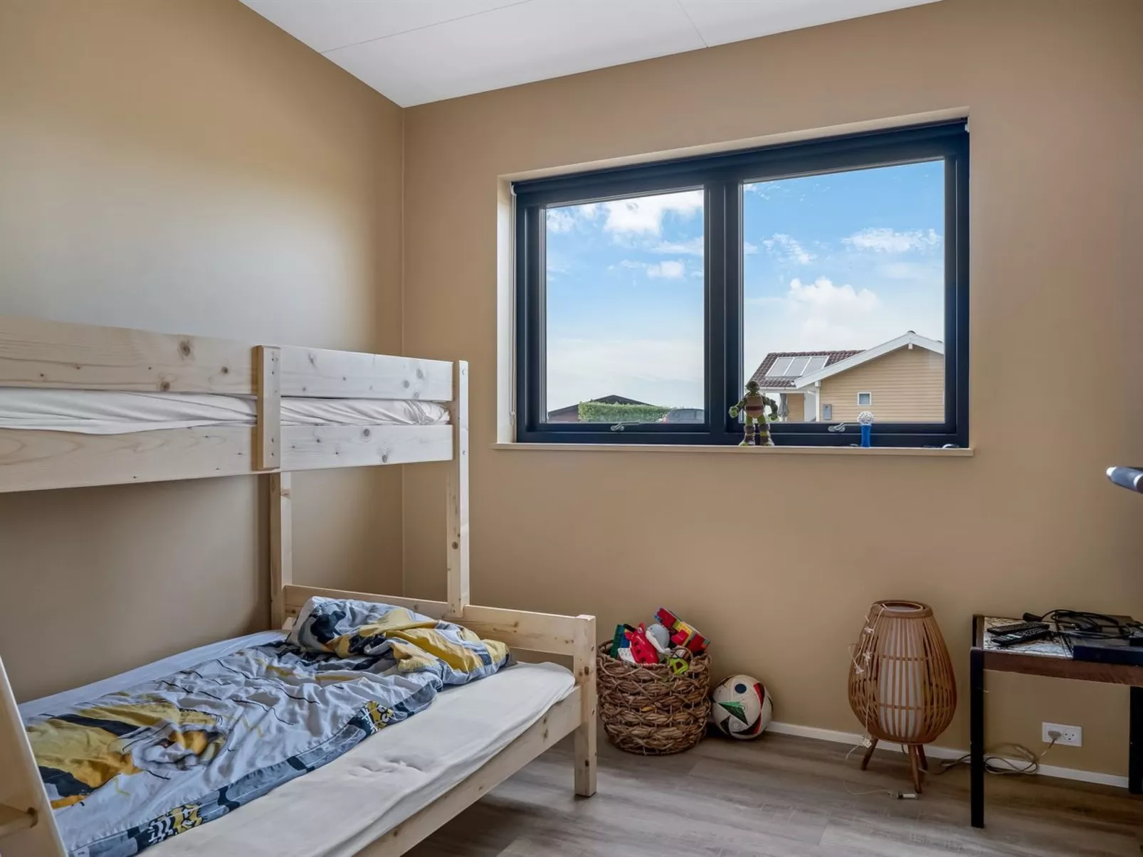 "Stjerne" - 300m to the fjord-Inside