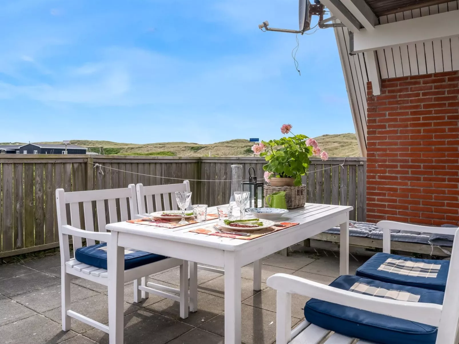 "Arkil" - 200m from the sea-Draußen