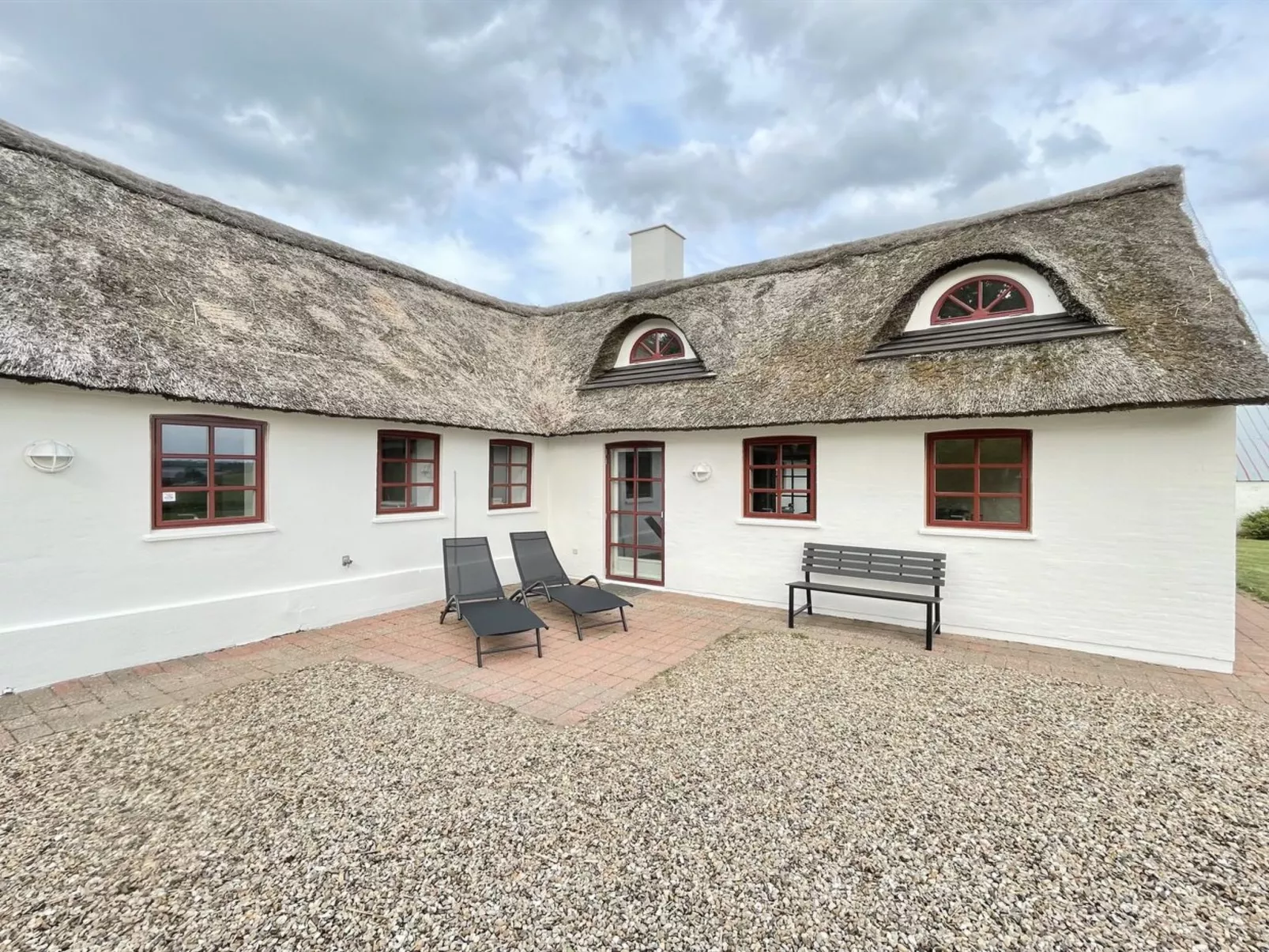 "Åsta" - 400m to the fjord-Outside