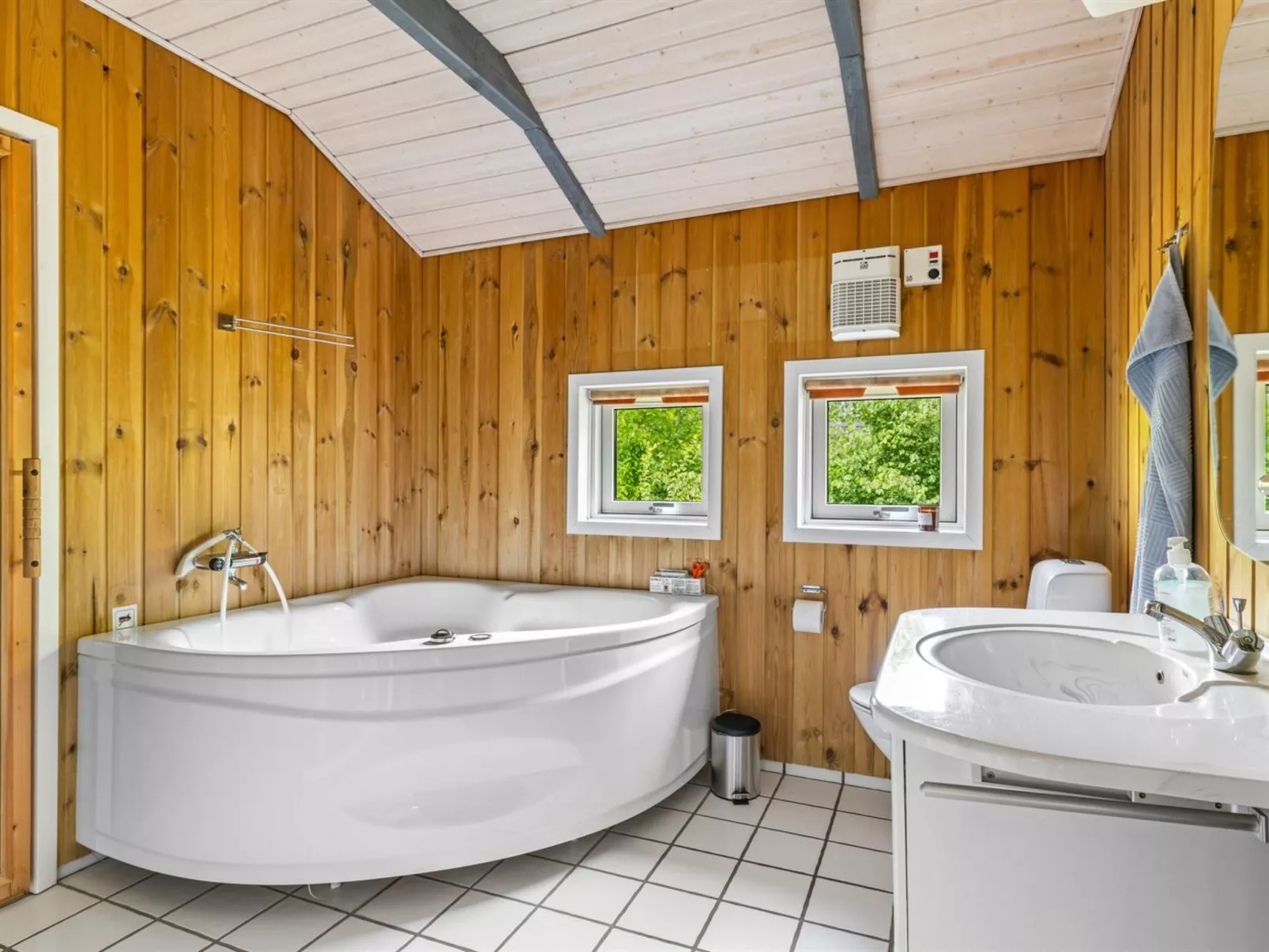 "Hennrik" - 240m from the sea-Dedans