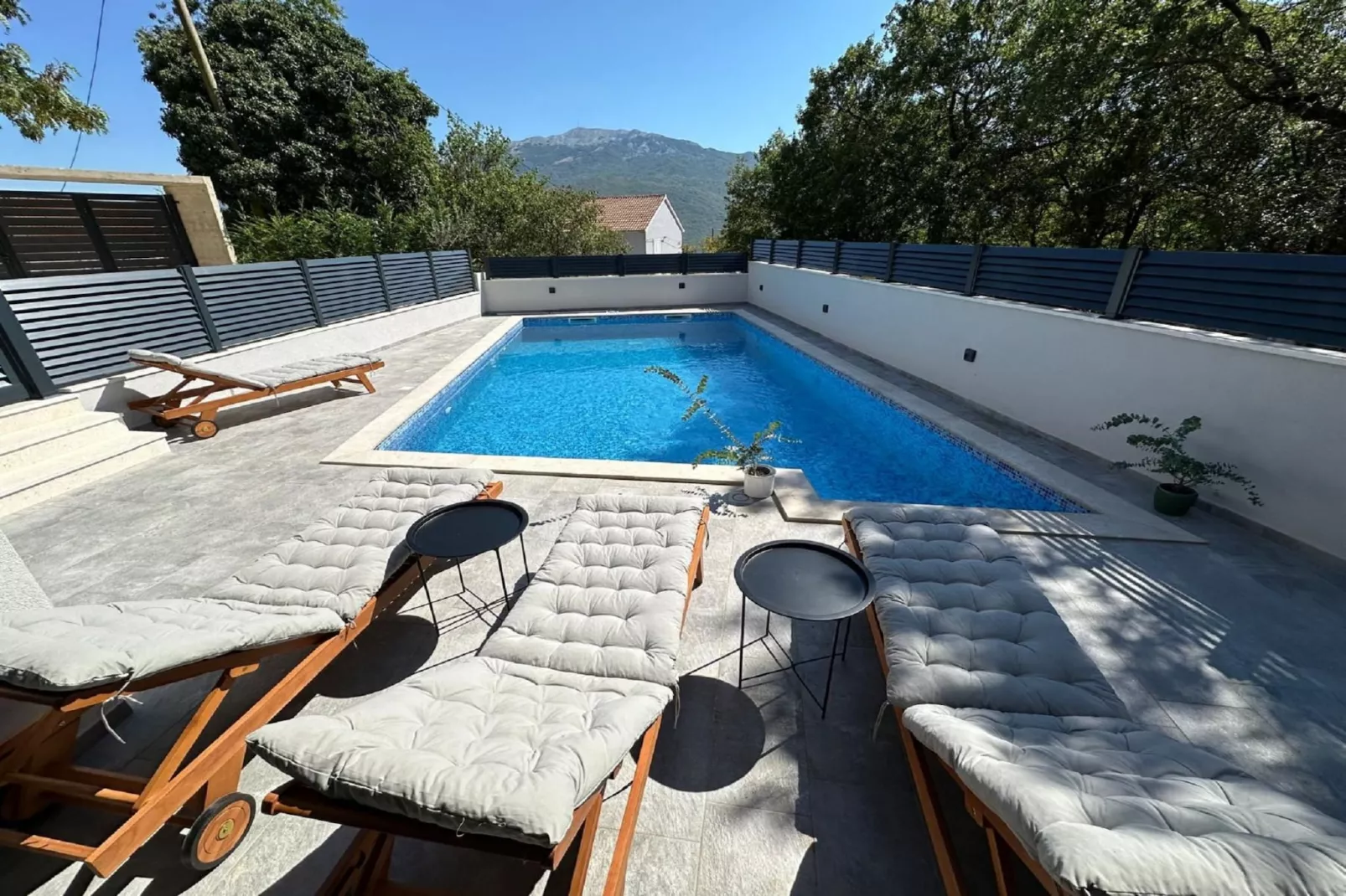 Apartment Ivan with Pool - Two Bedroom Apartment with Terrace and Swimming pool-Piscine