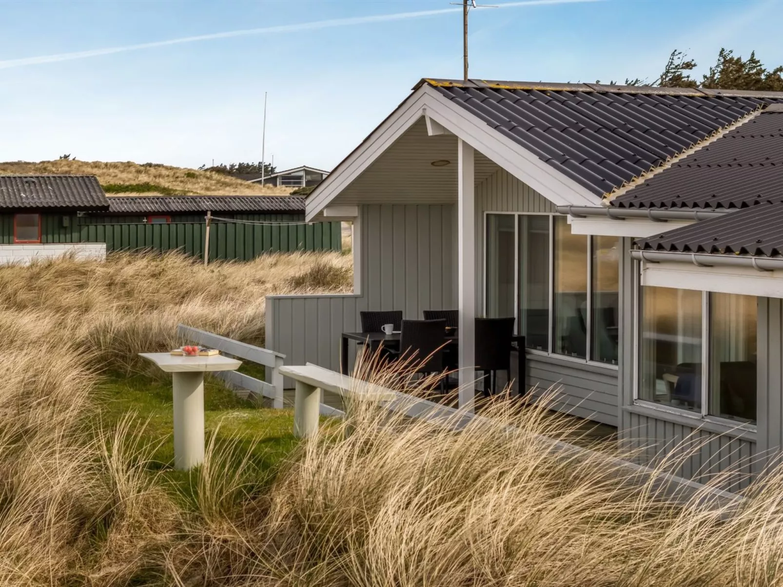 "Fridgerd" - 300m from the sea-Outside