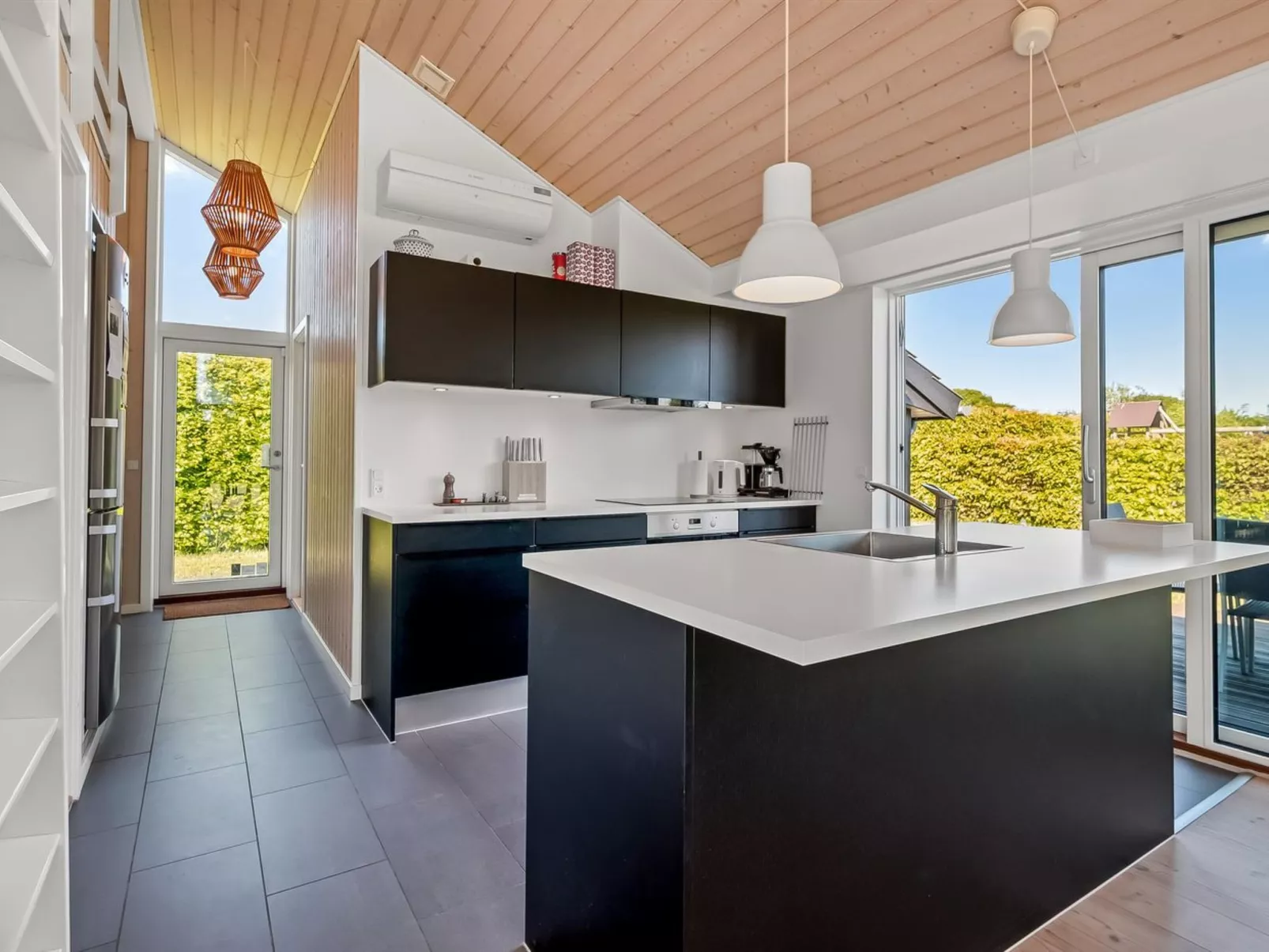 "Kody" - 400m from the sea-Drinnen