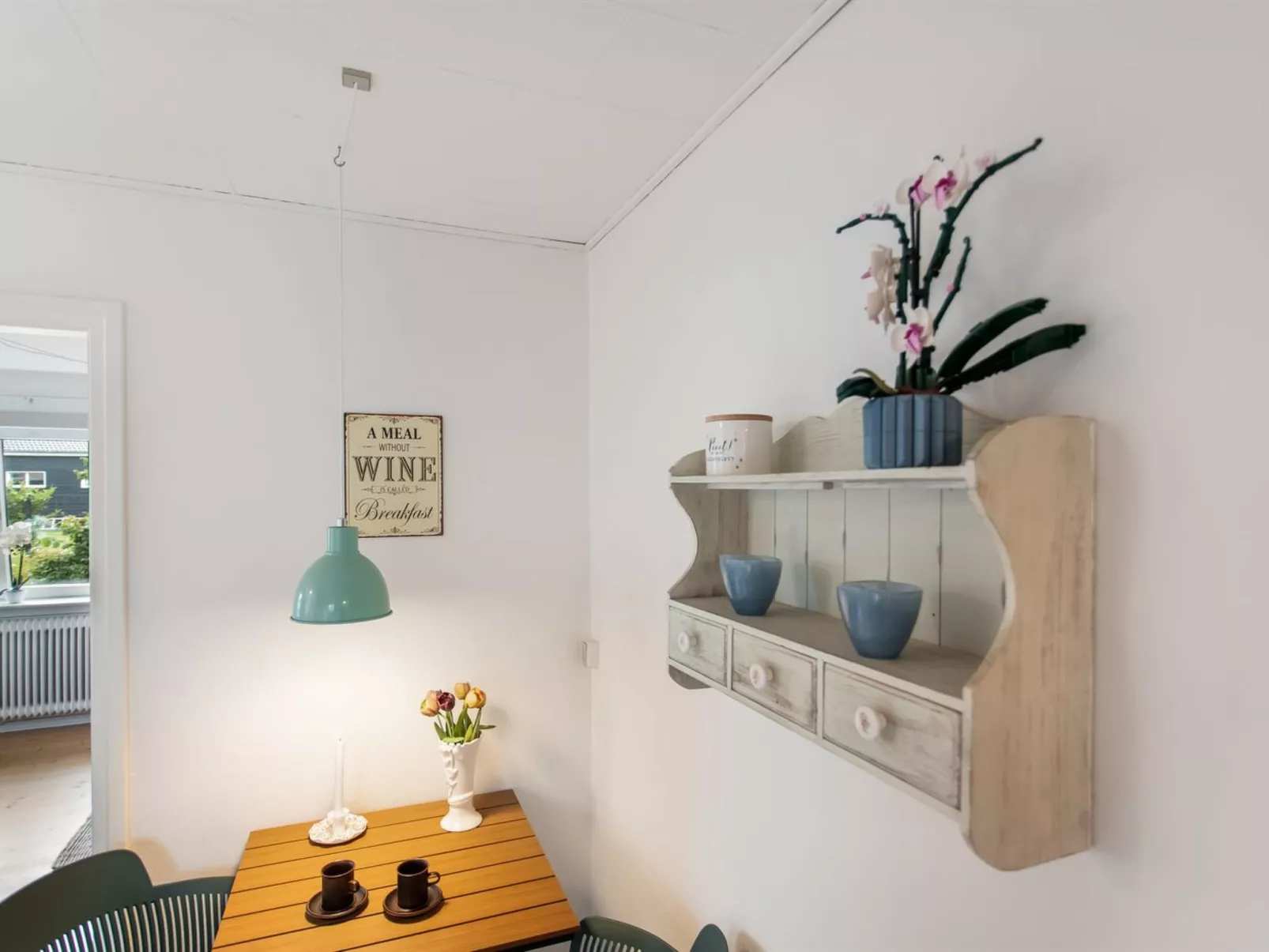 "Kirsi" -  from the sea-Dedans