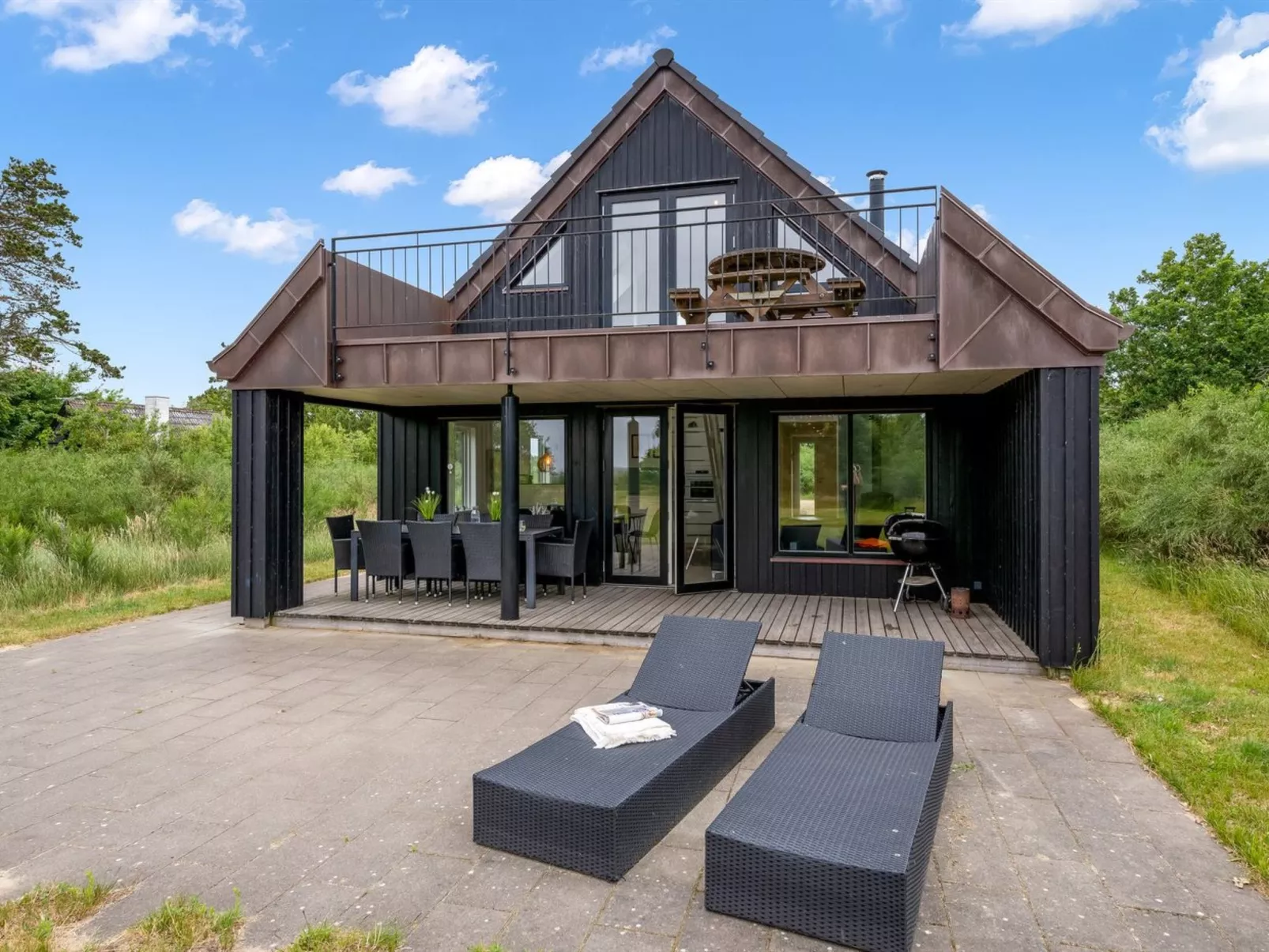 "Gadde" - 100m to the fjord-Outside