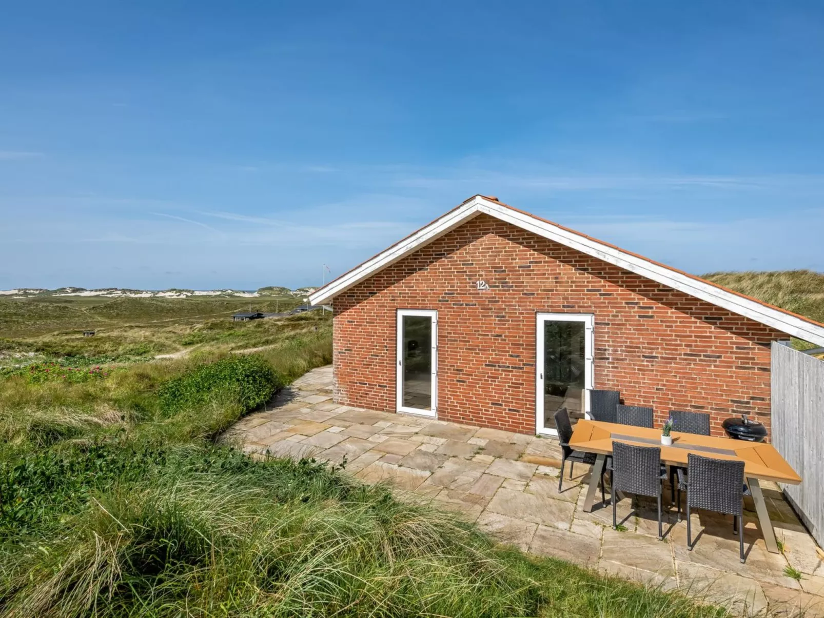 "Ema" - 500m from the sea-Draußen