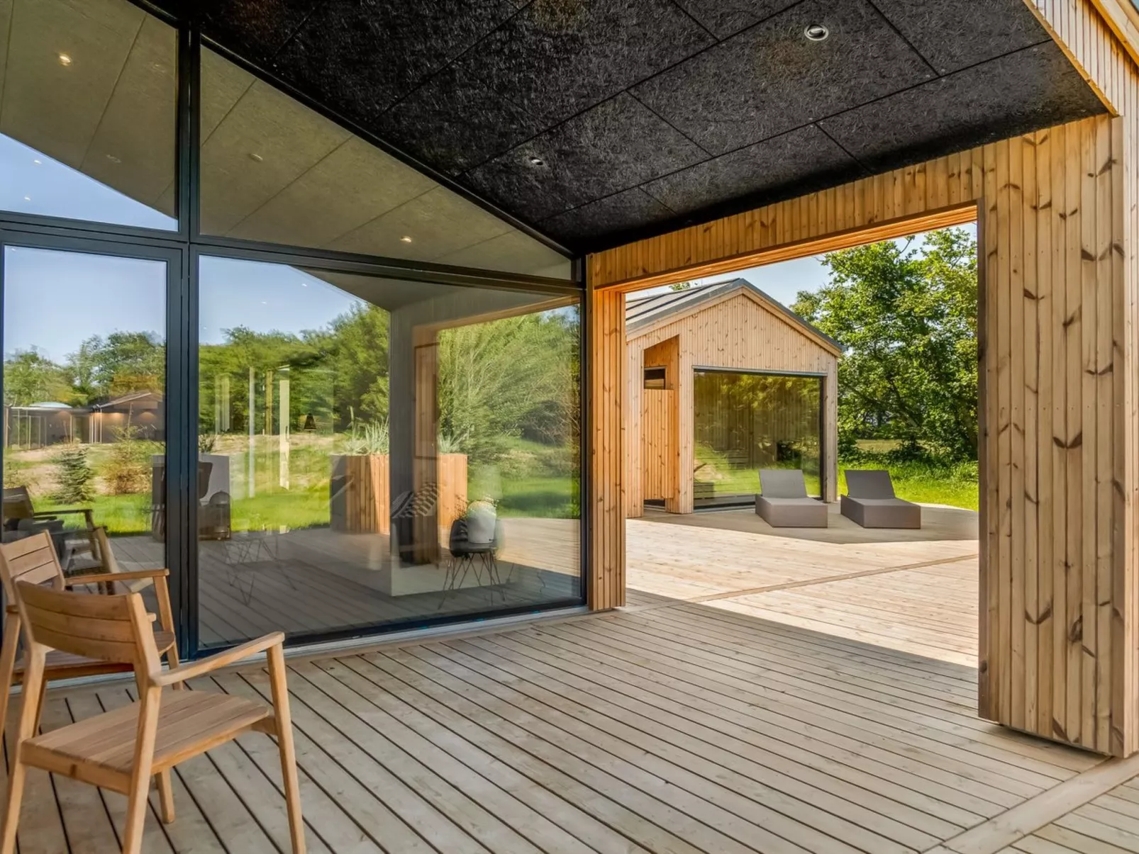 "Silja" - 900m from the sea-Outside