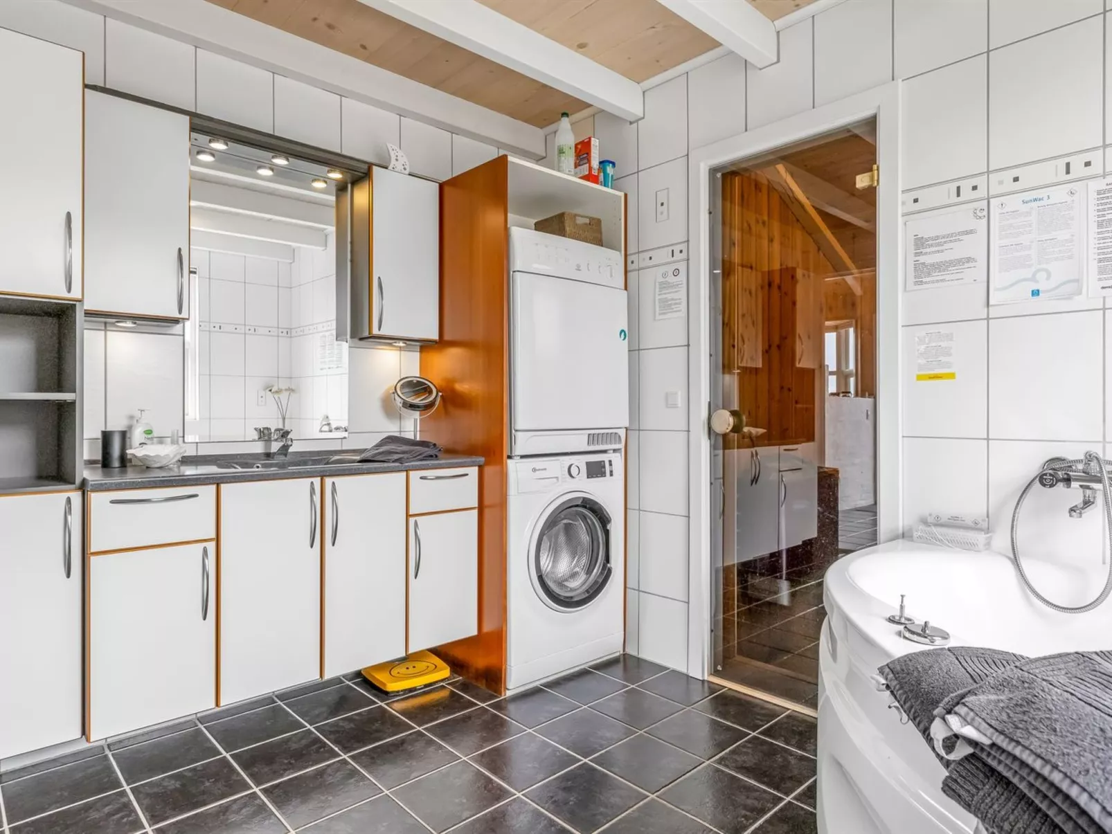 "Winald" - 150m from the sea-Inside