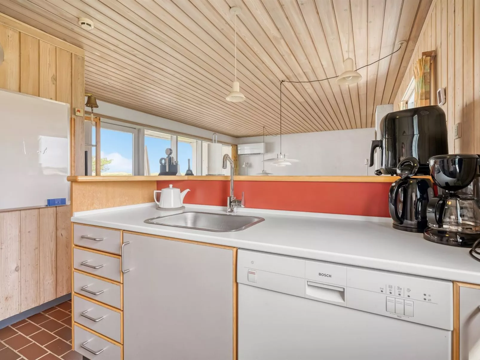 "Aike" - 1km from the sea-Inside