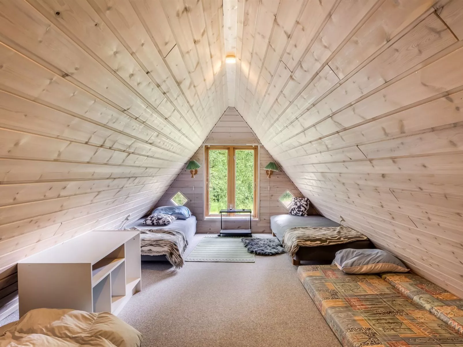 "Hoat" - 1.7km from the sea-Inside