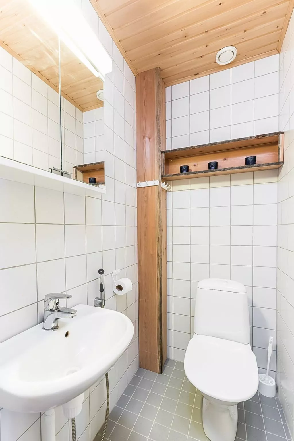 Karhunkaato as. c-Dedans