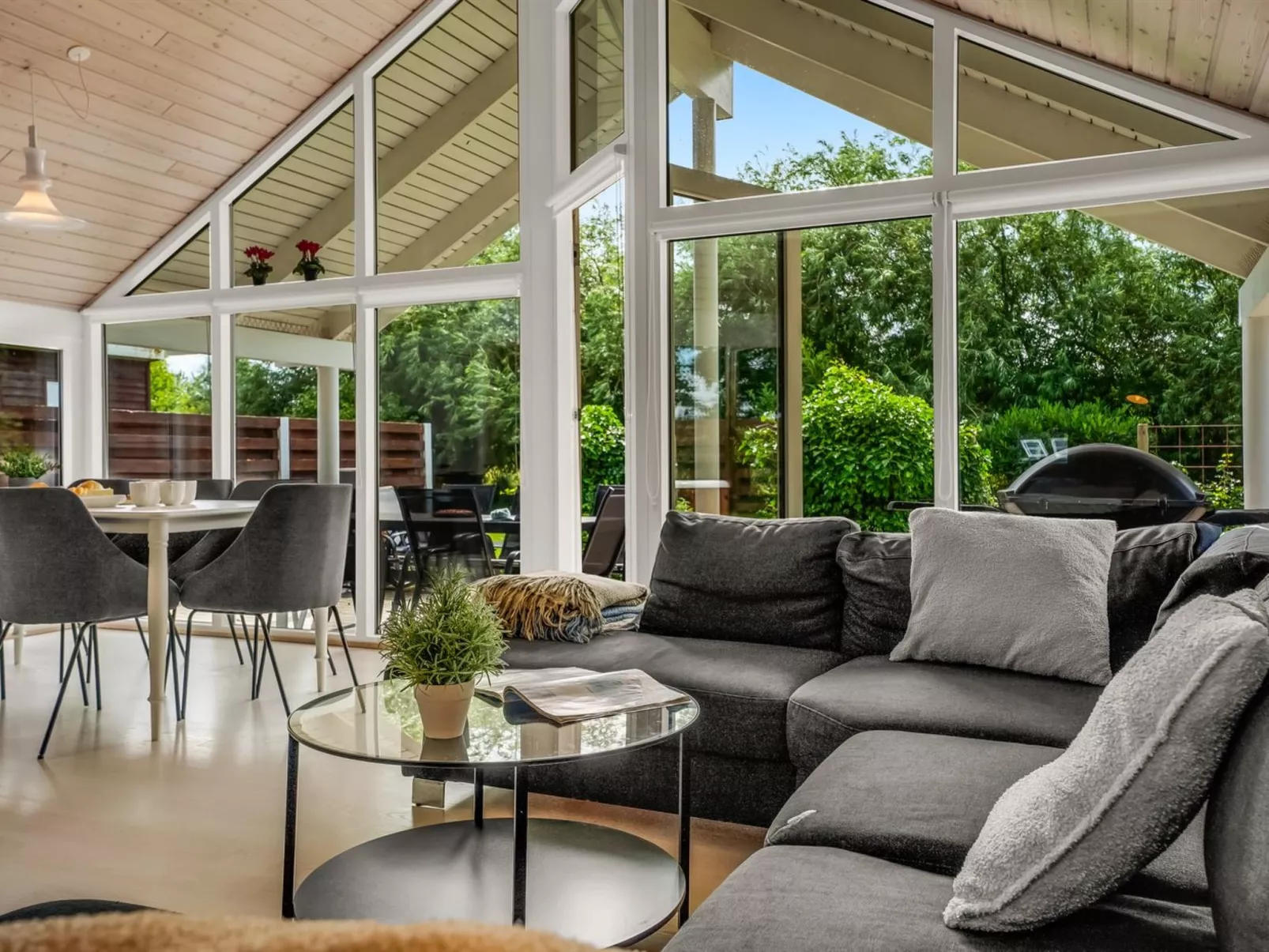 "Mika" - 800m from the sea-Dedans